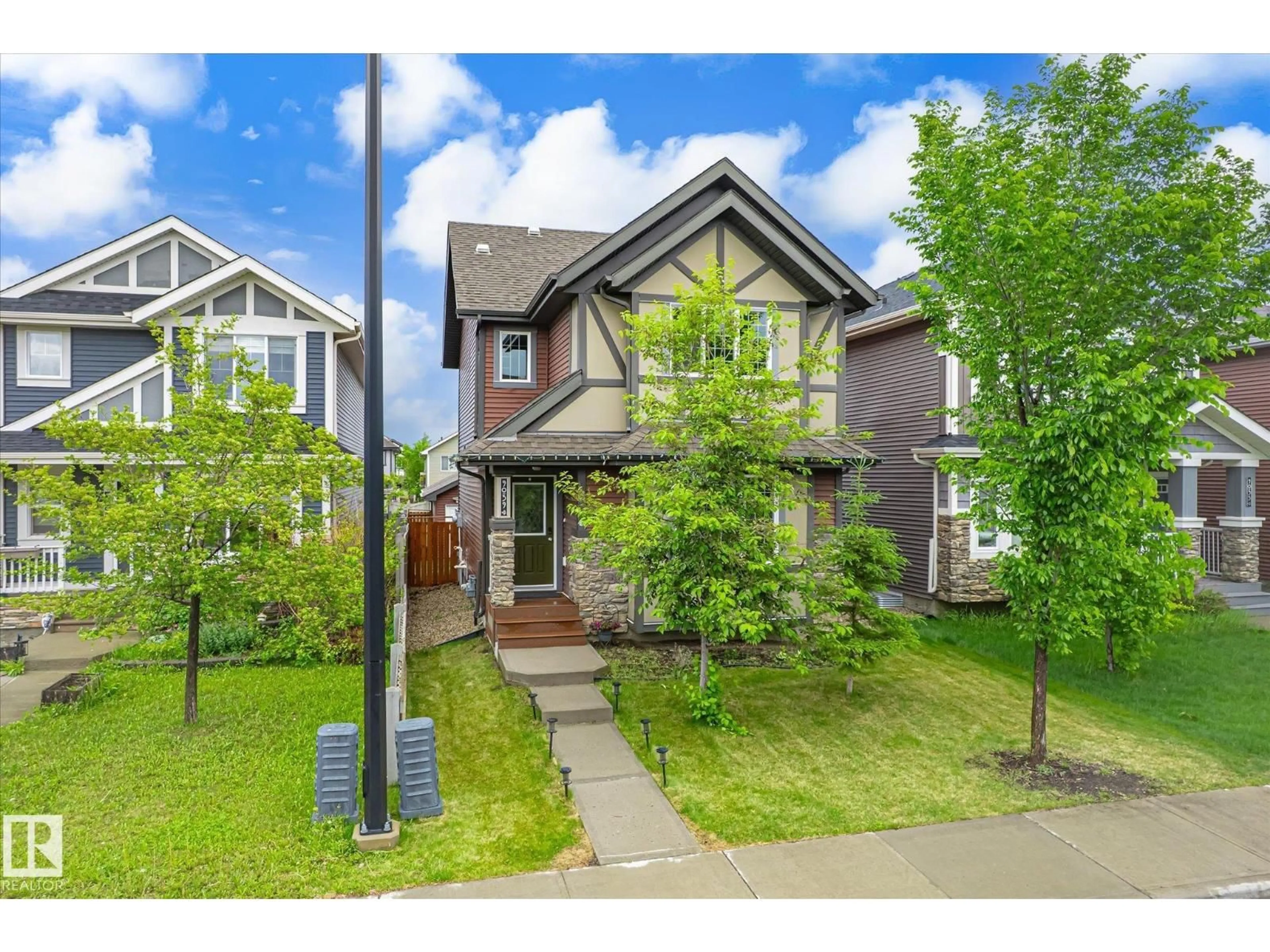 Unknown for 9039 219 ST, Edmonton Alberta T5T6Z8