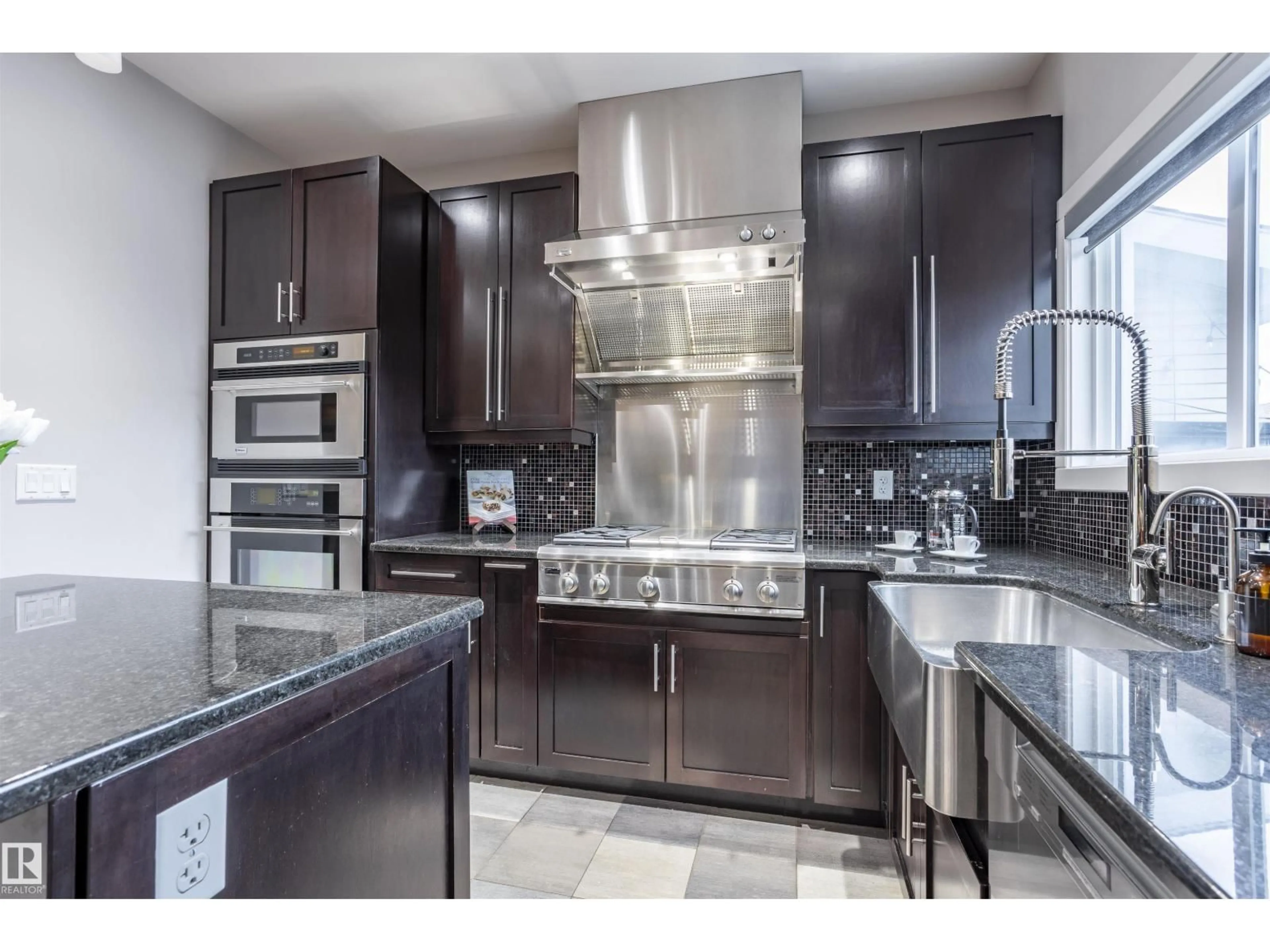 Contemporary kitchen, ceramic/tile floor for 4949 TERWILLEGAR CM, Edmonton Alberta T6R0G5