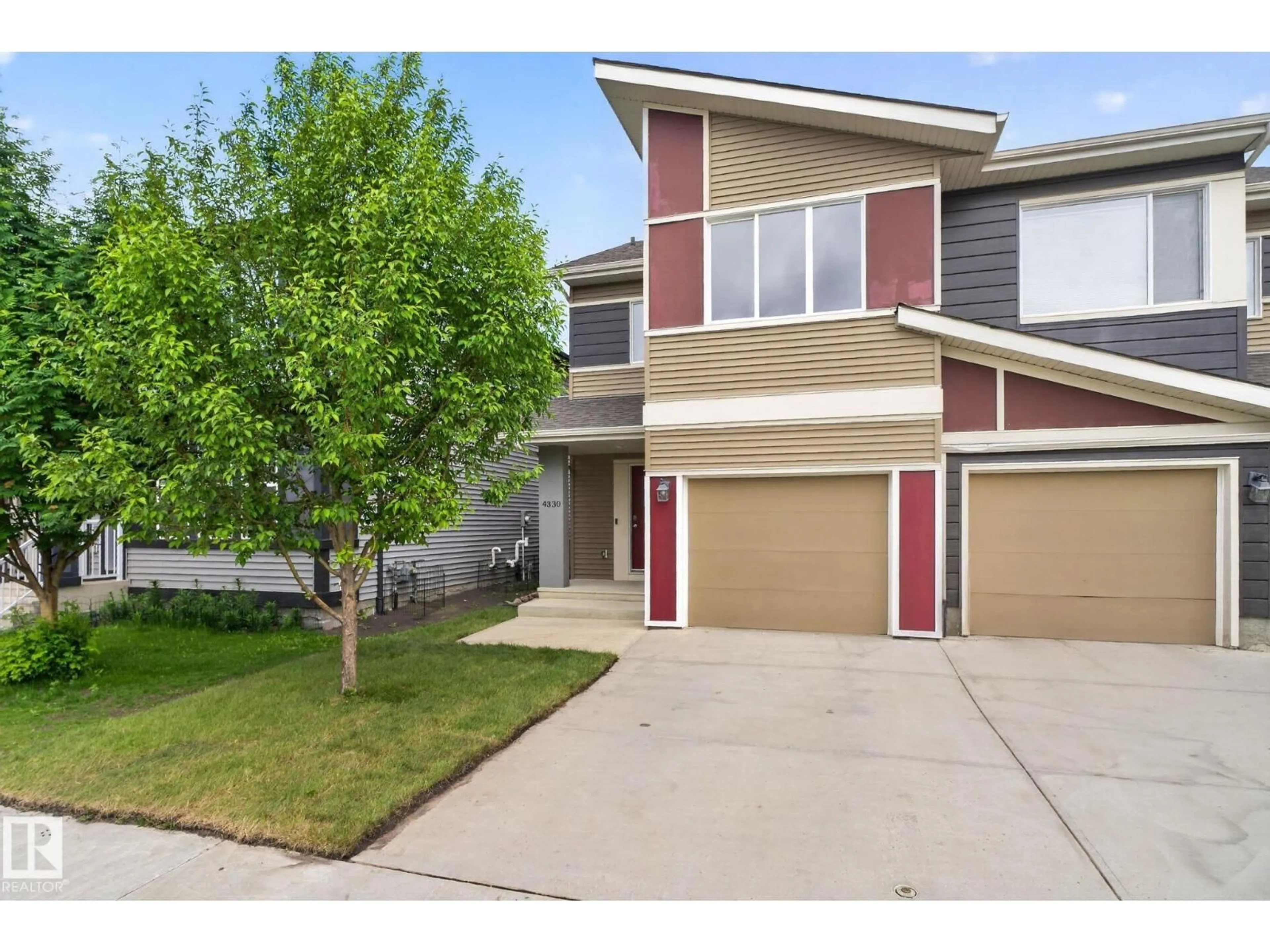 Home with vinyl exterior material, street for SW SW - 4330 PROWSE LINK LI, Edmonton Alberta T6W3A7