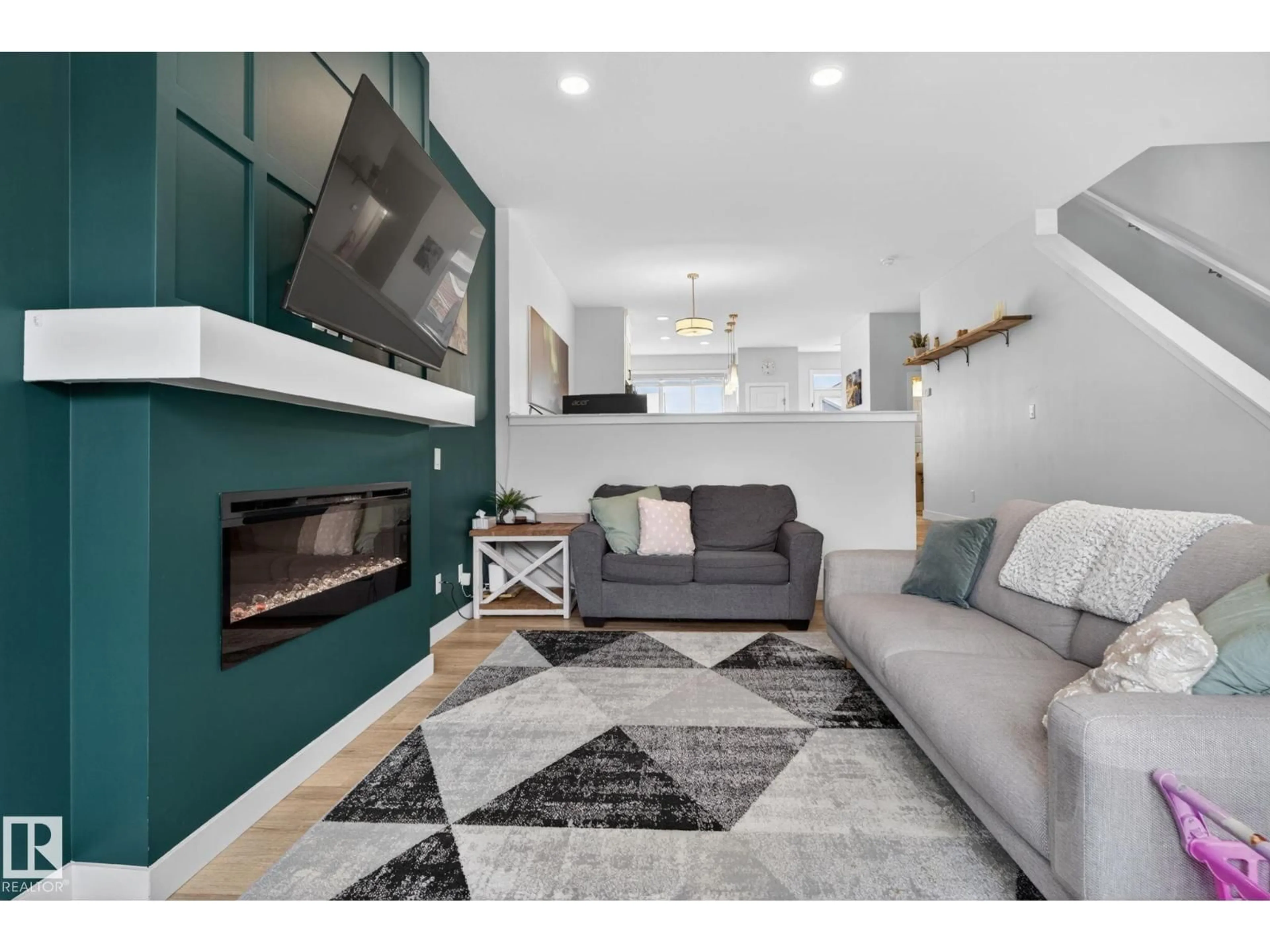 Living room with furniture, unknown for SW - 1544 PLUM CIRCLE CI, Edmonton Alberta T6X2Z7