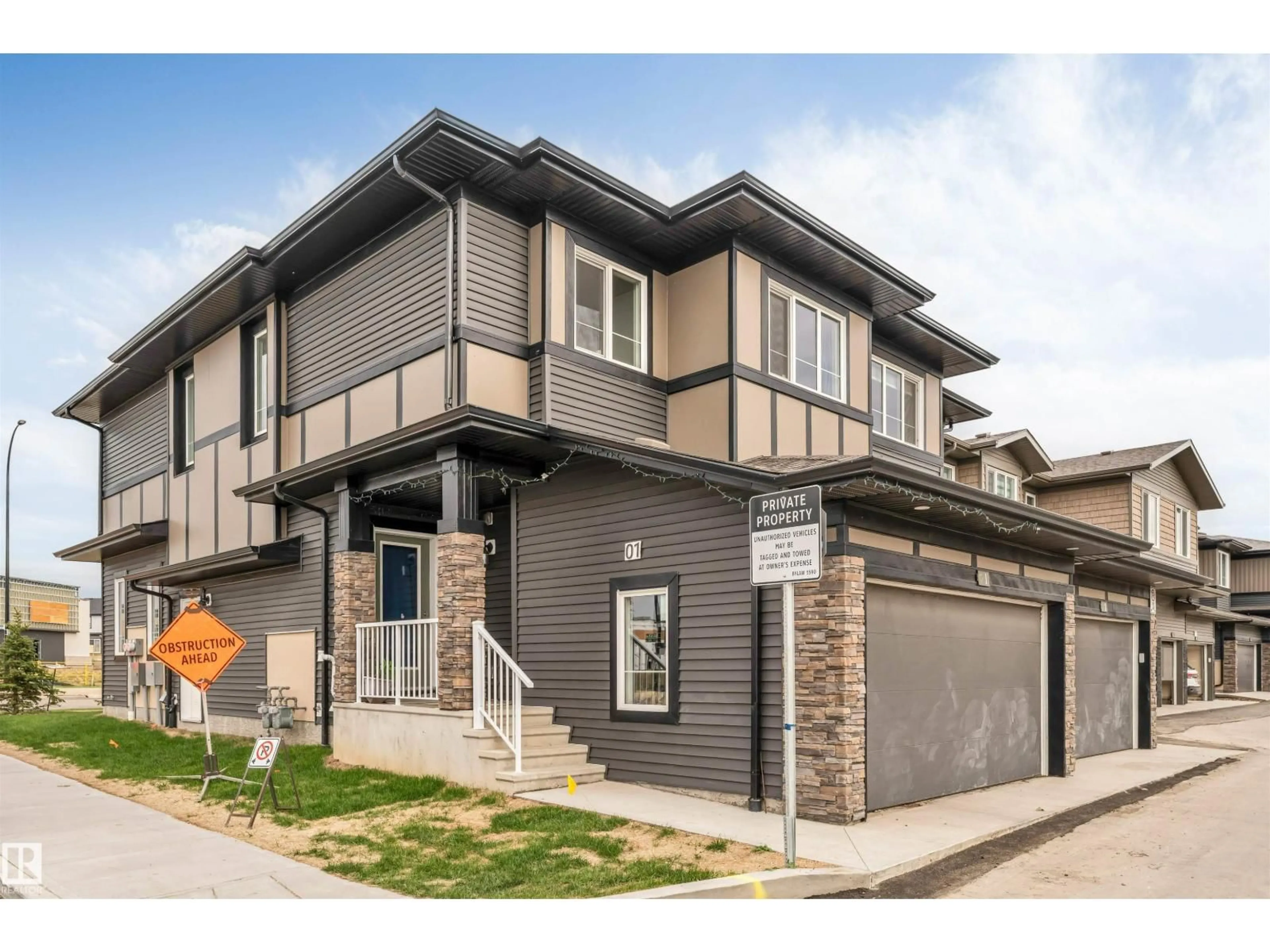 Unknown for 2710 66 ST, Edmonton Alberta T6X3H4