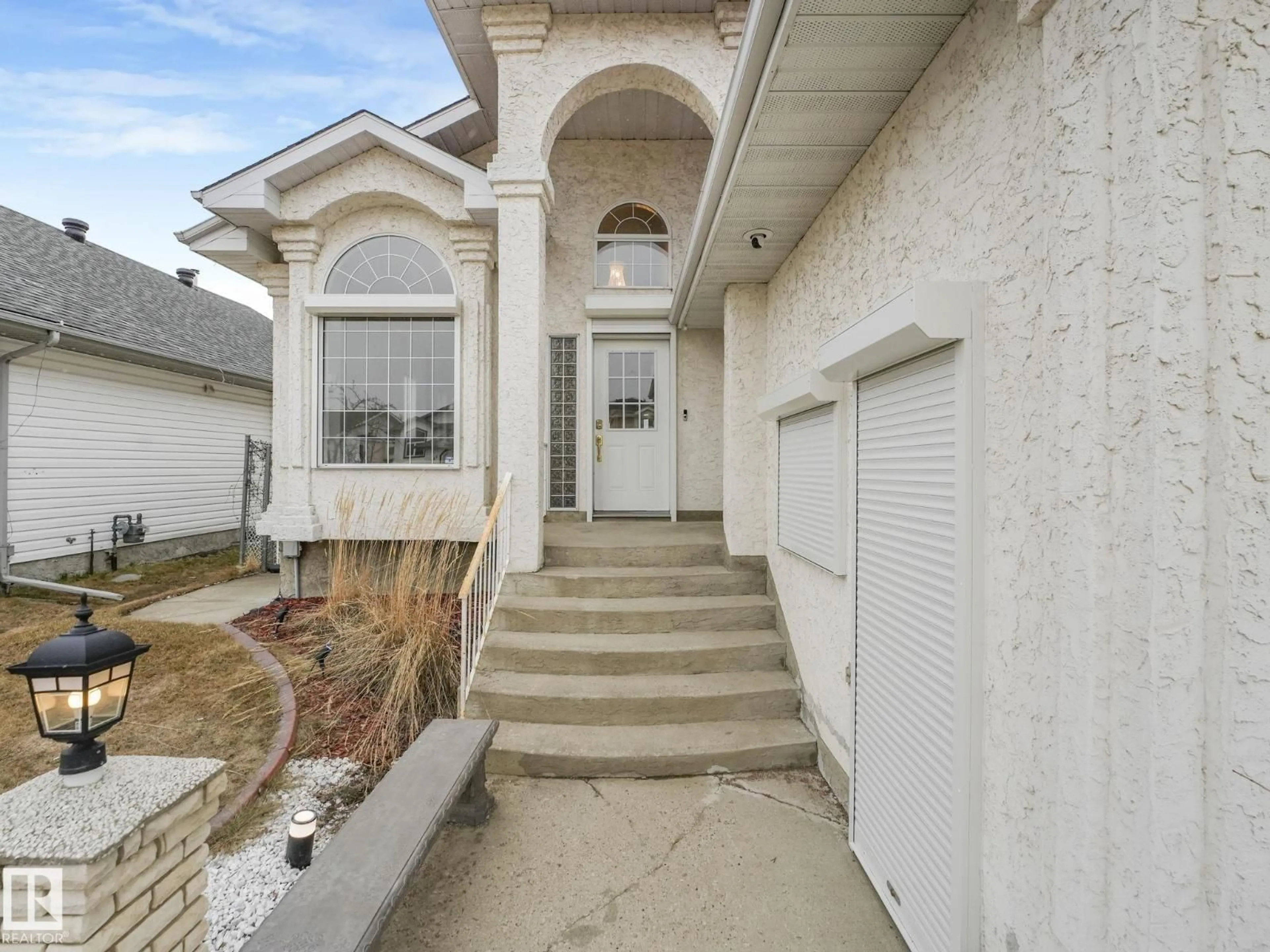Home with vinyl exterior material, street for 376 HOLLICK KENYON RD, Edmonton Alberta T5Y2T7