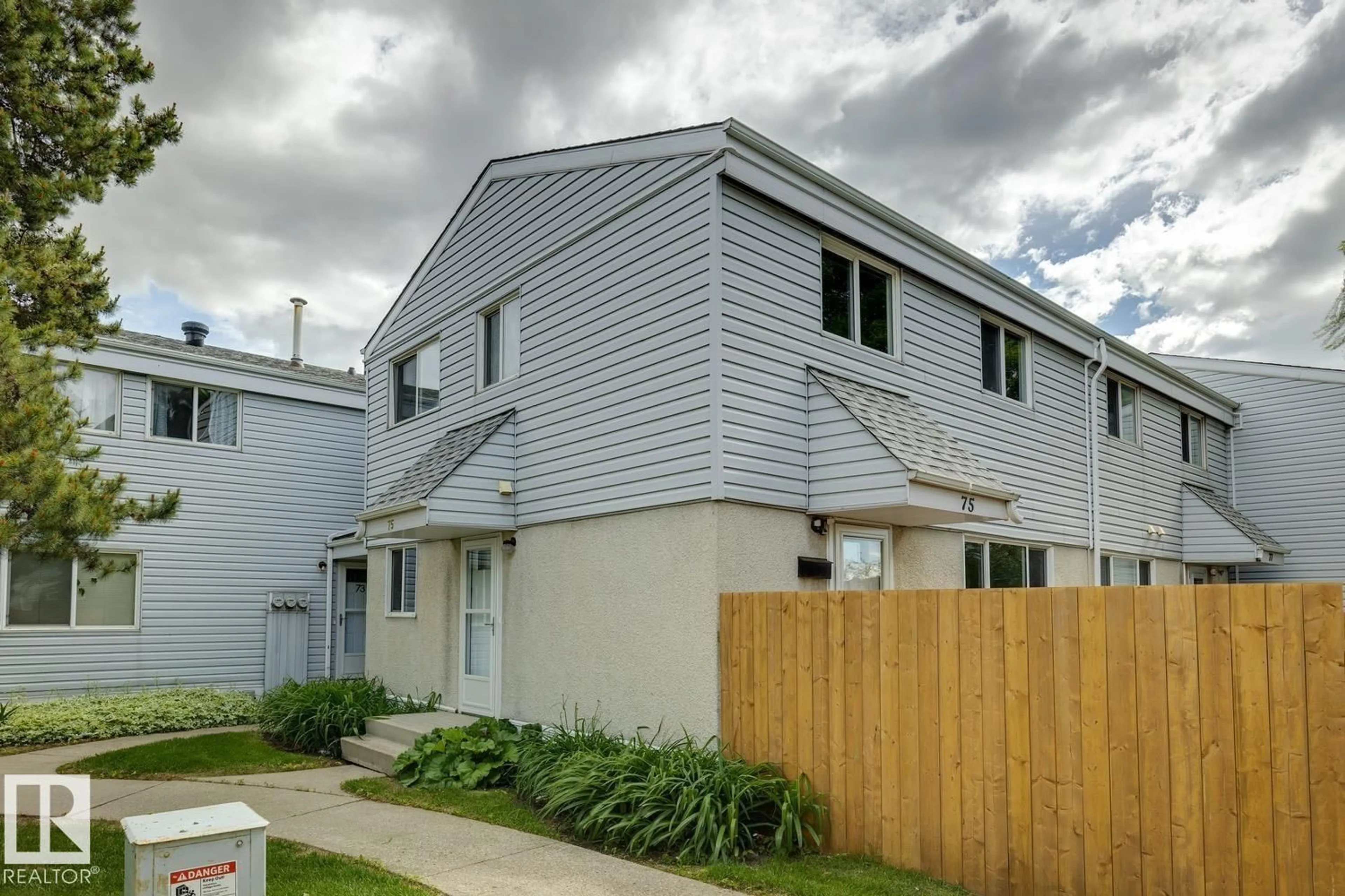 Home with vinyl exterior material, street for 75 MCLEOD PL, Edmonton Alberta T5A3A8