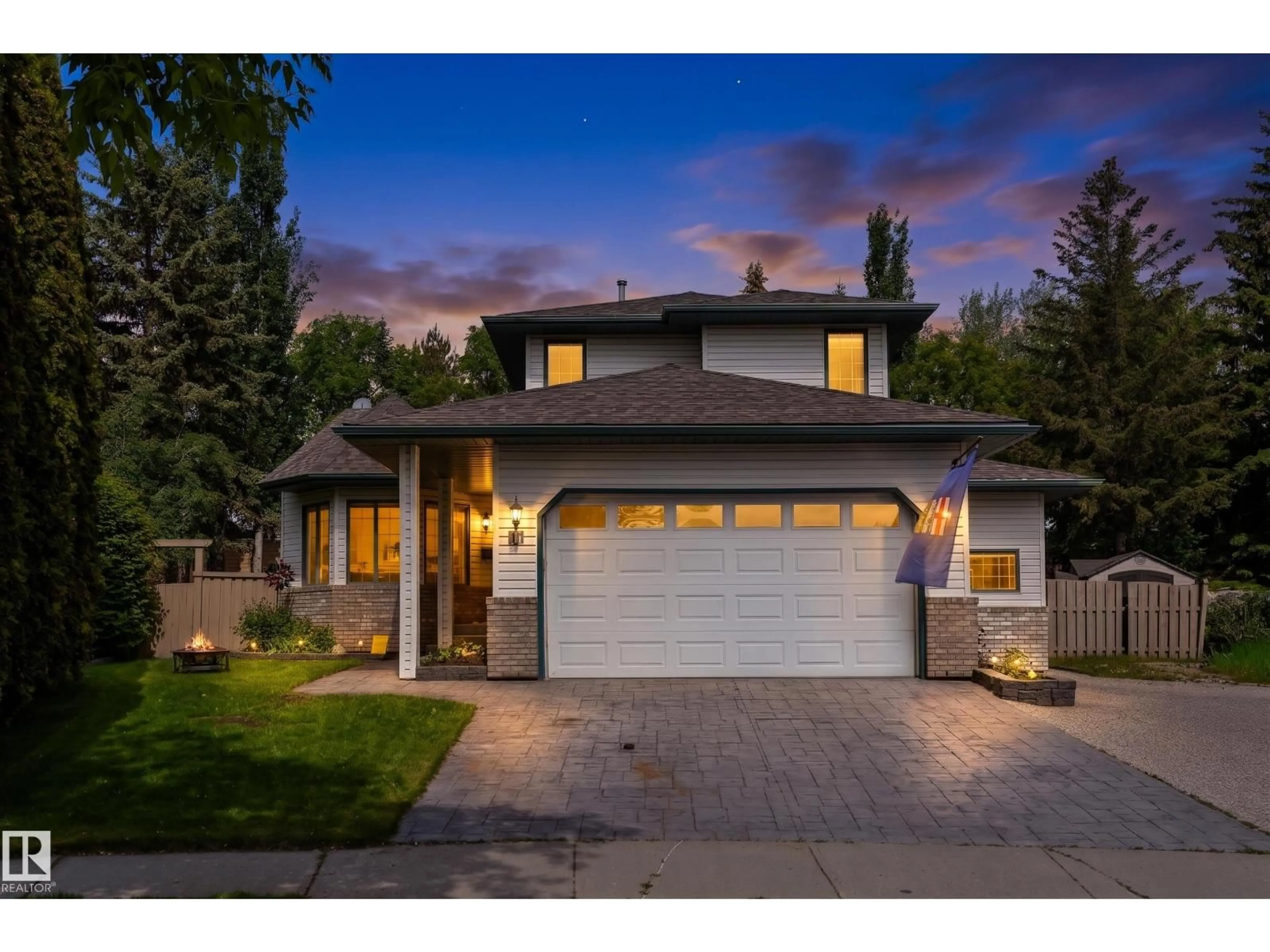 Home with vinyl exterior material, street for 11 EMPIRE, St. Albert Alberta T8N5X5