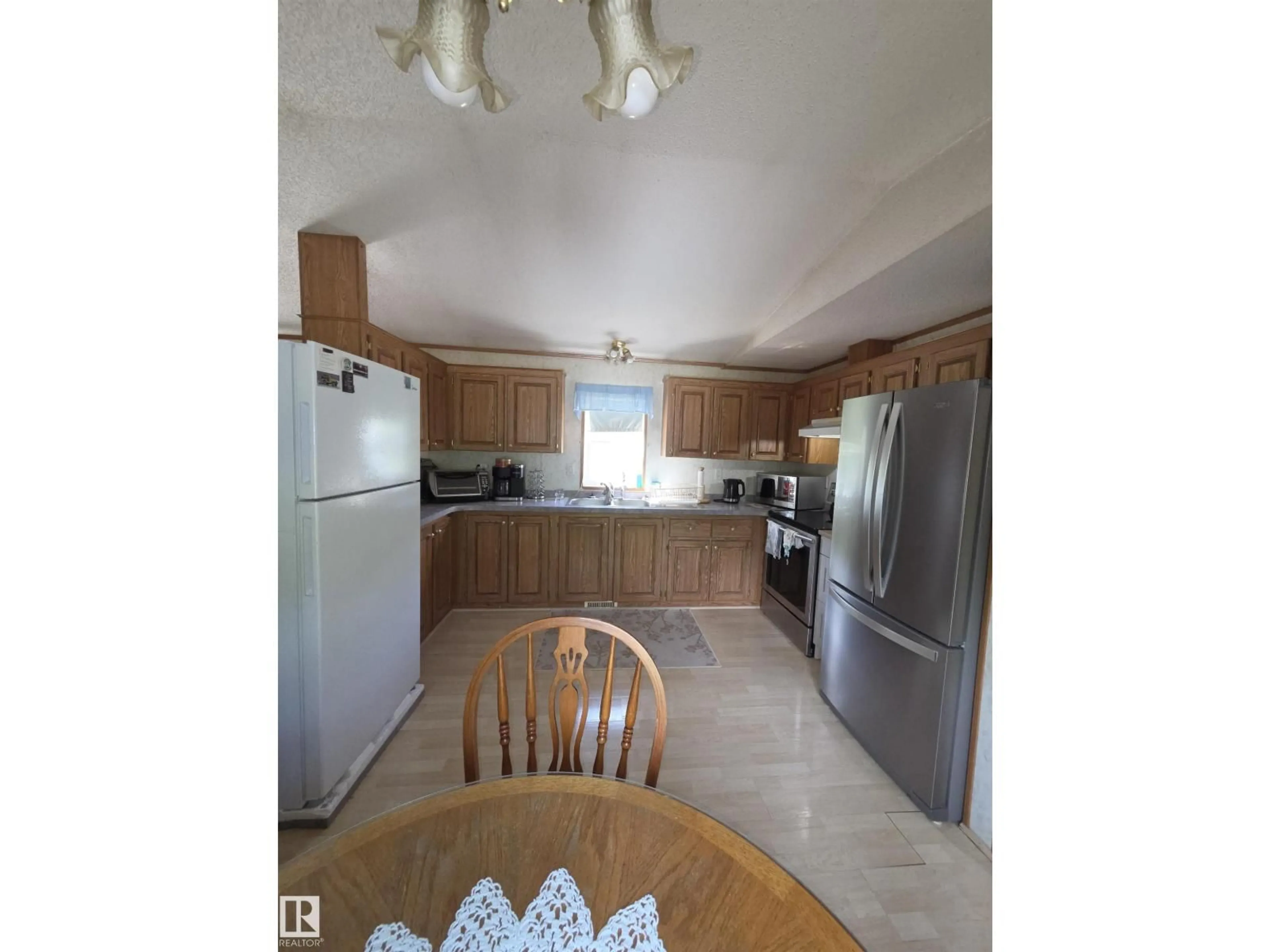 Standard kitchen, unknown for 64126 HWY 897, Rural Bonnyville M.D. Alberta T9M1P4