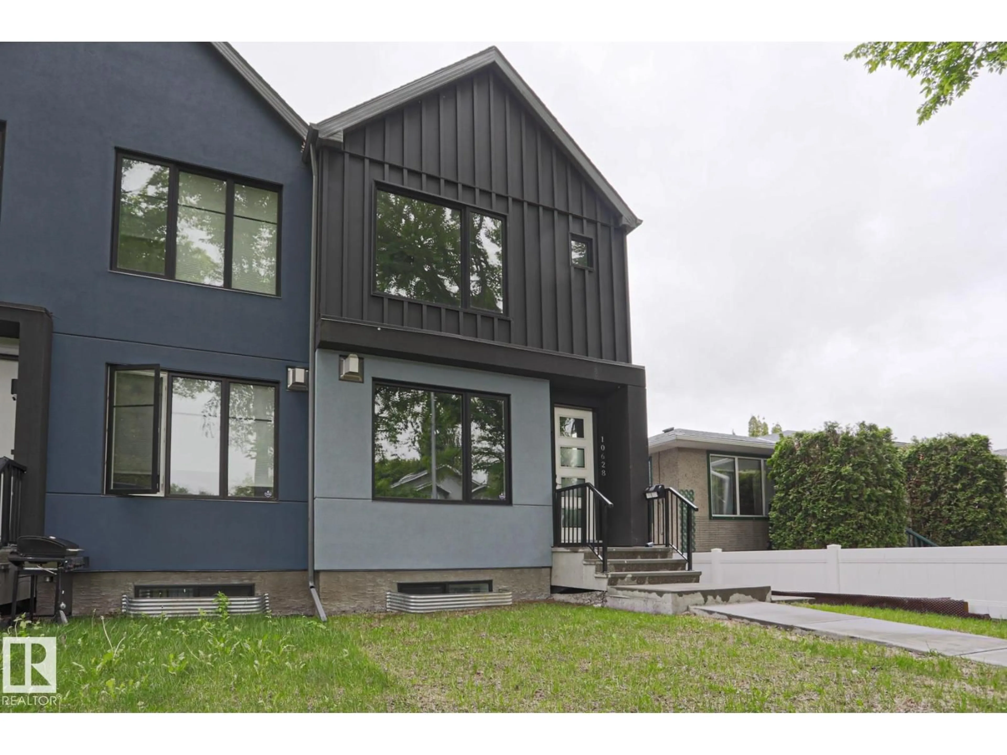 Unknown for 10628 81 ST NW, Edmonton Alberta T6A3L4