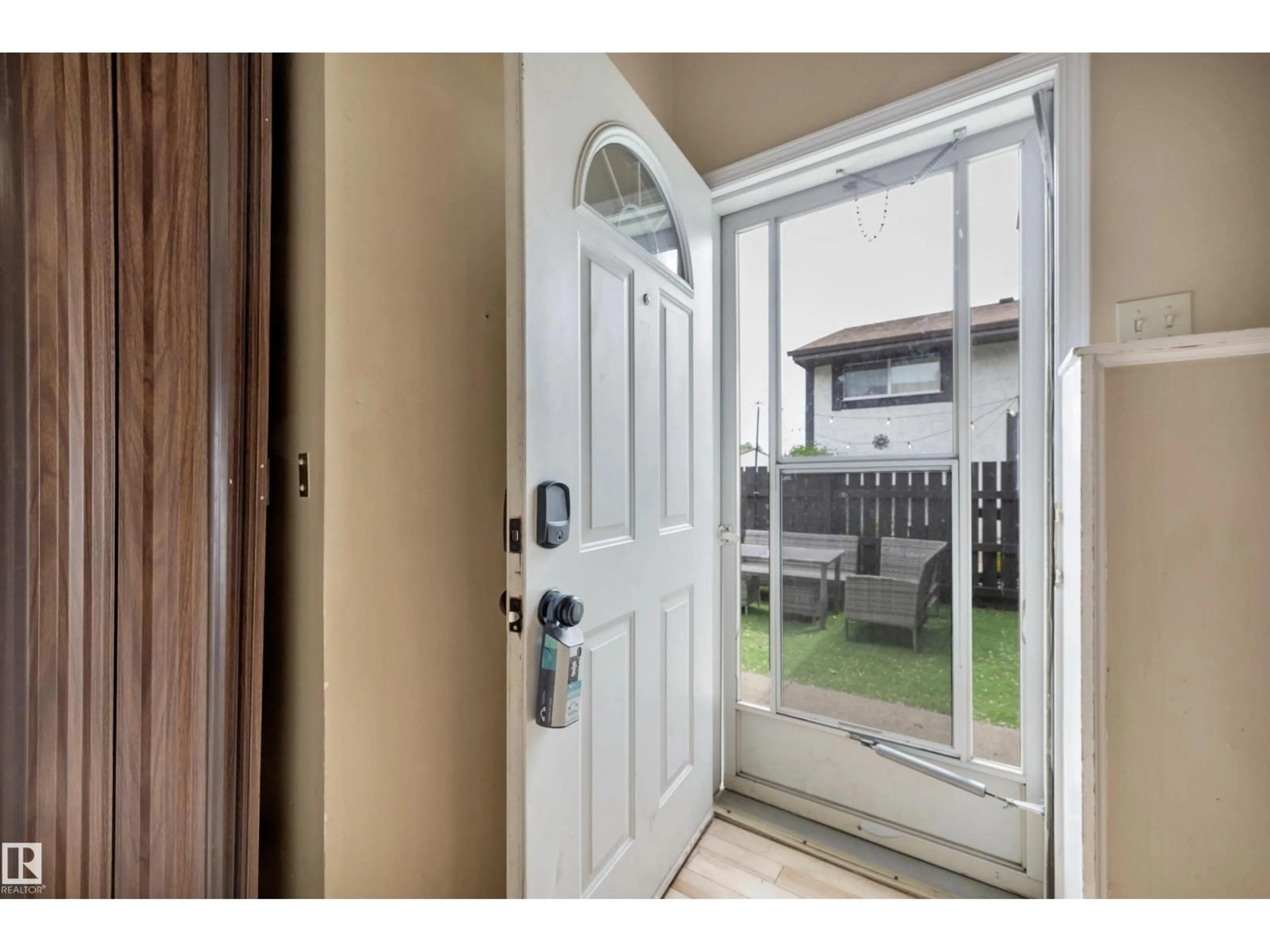 Unknown for NW - 1546 69 ST, Edmonton Alberta T6K3R3
