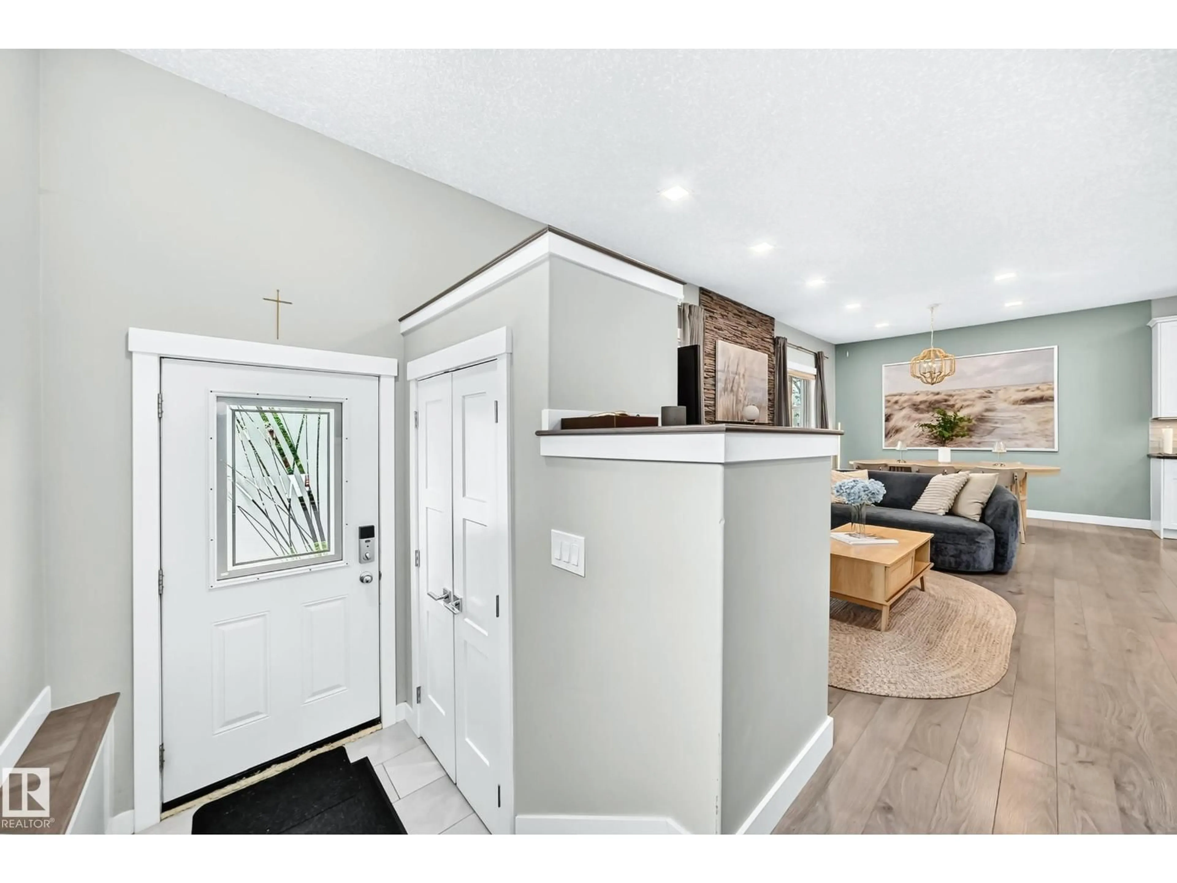 Unknown for NW - 11463 64 ST, Edmonton Alberta T5W4H8