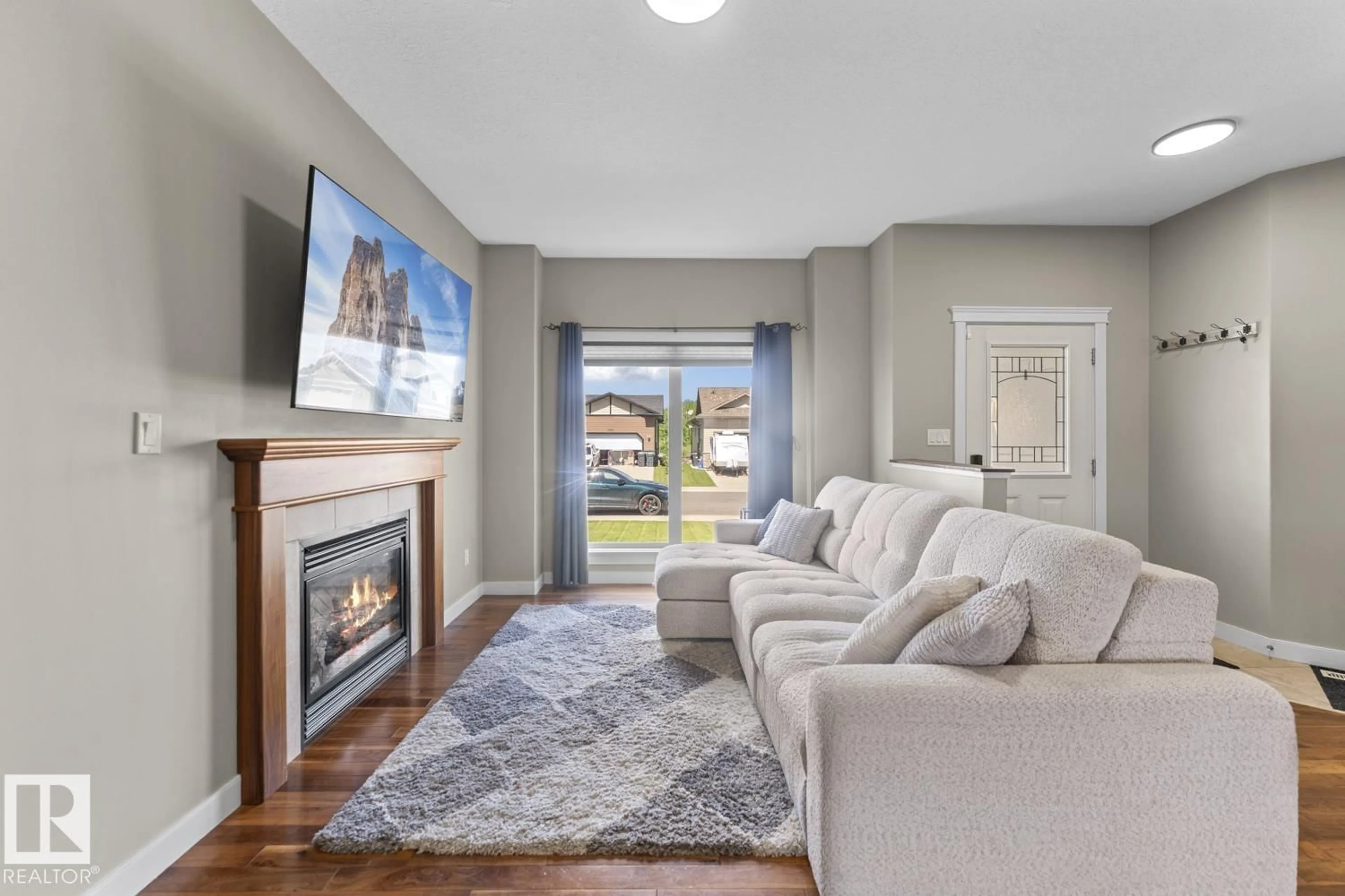 Living room with furniture, unknown for 5911 MEADOW WY, Cold Lake Alberta T9M0C2