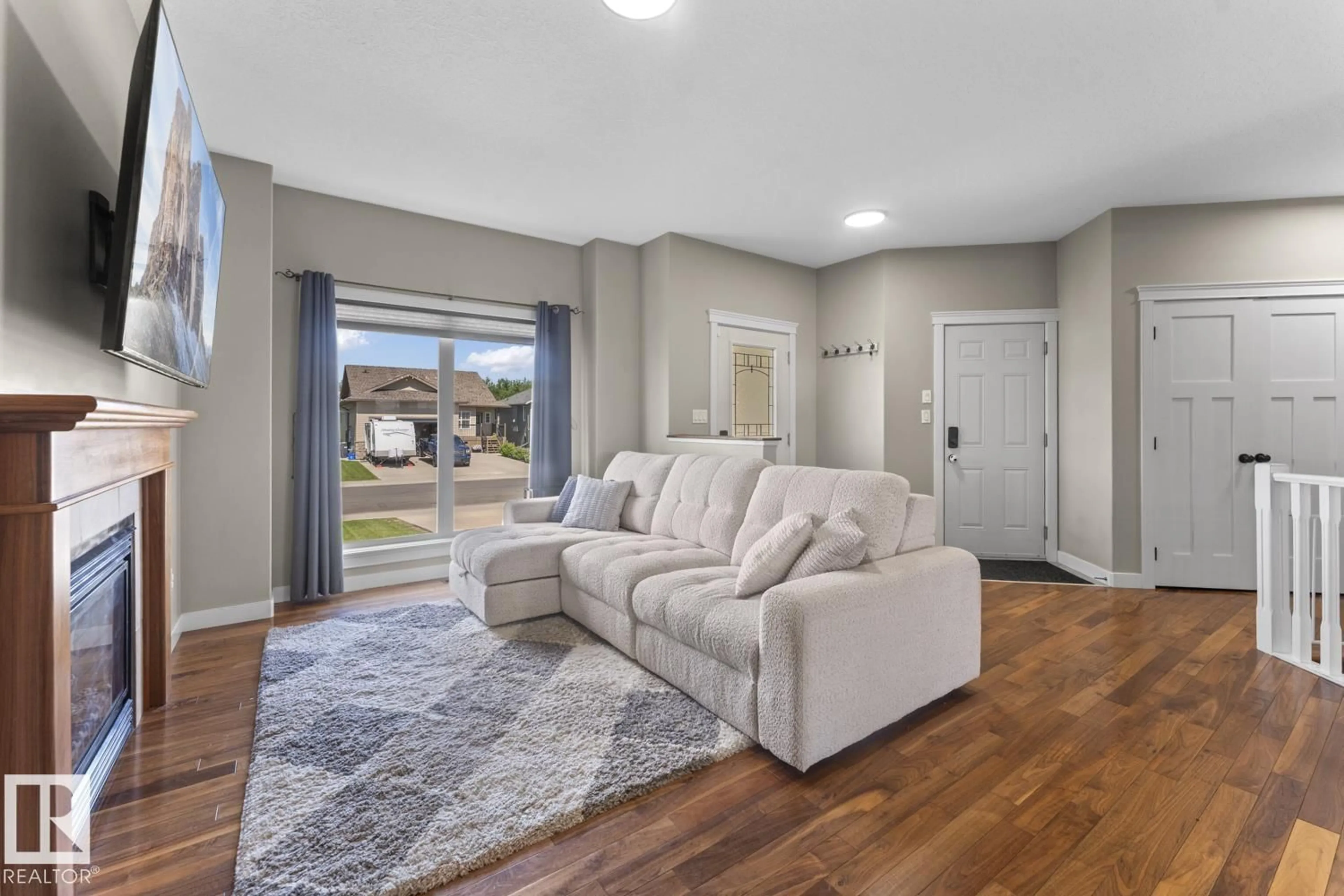 Living room with furniture, unknown for 5911 MEADOW WY, Cold Lake Alberta T9M0C2