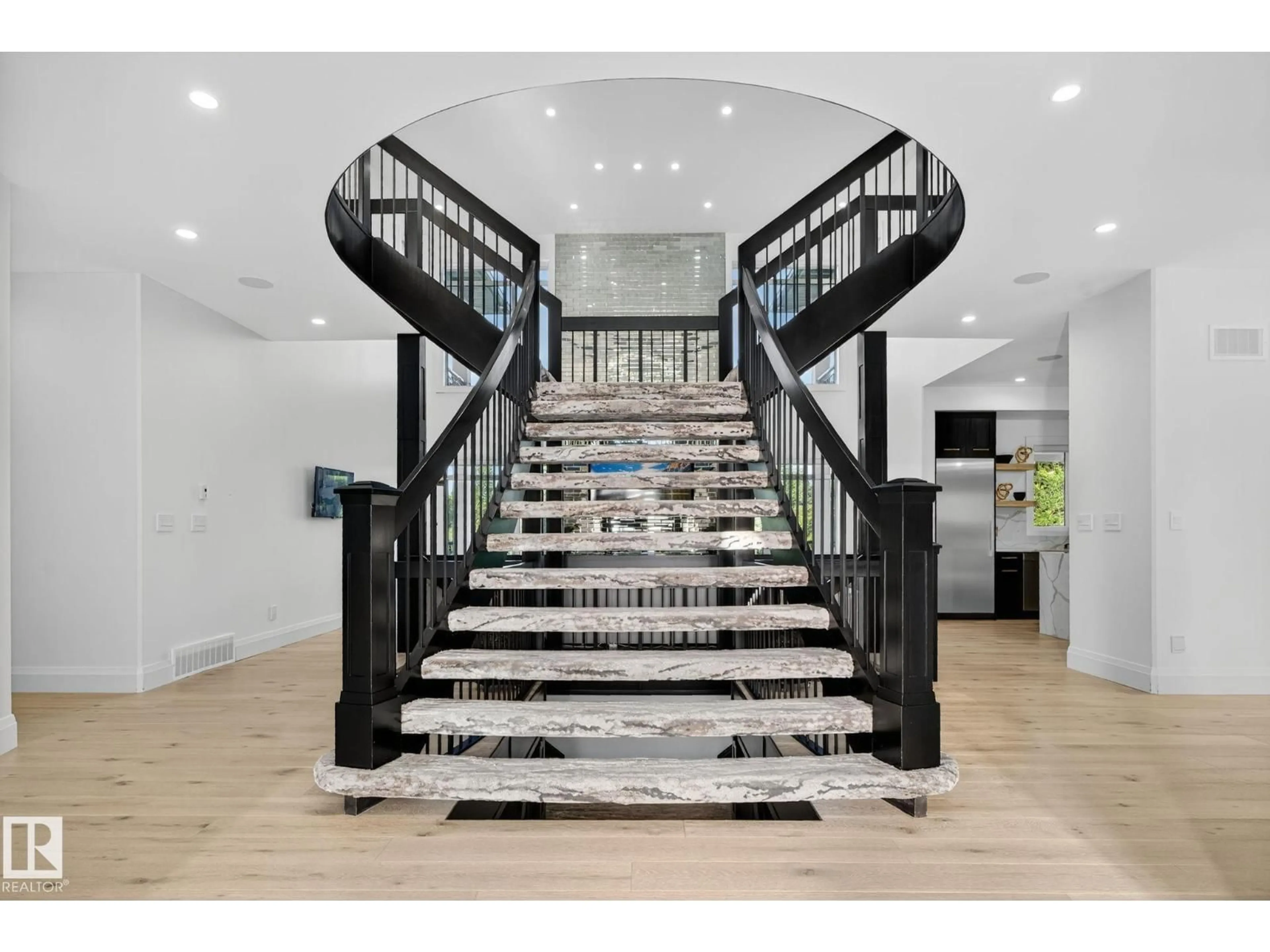 Indoor foyer for 52355 RGE ROAD 233, Rural Strathcona County Alberta T8B1C6