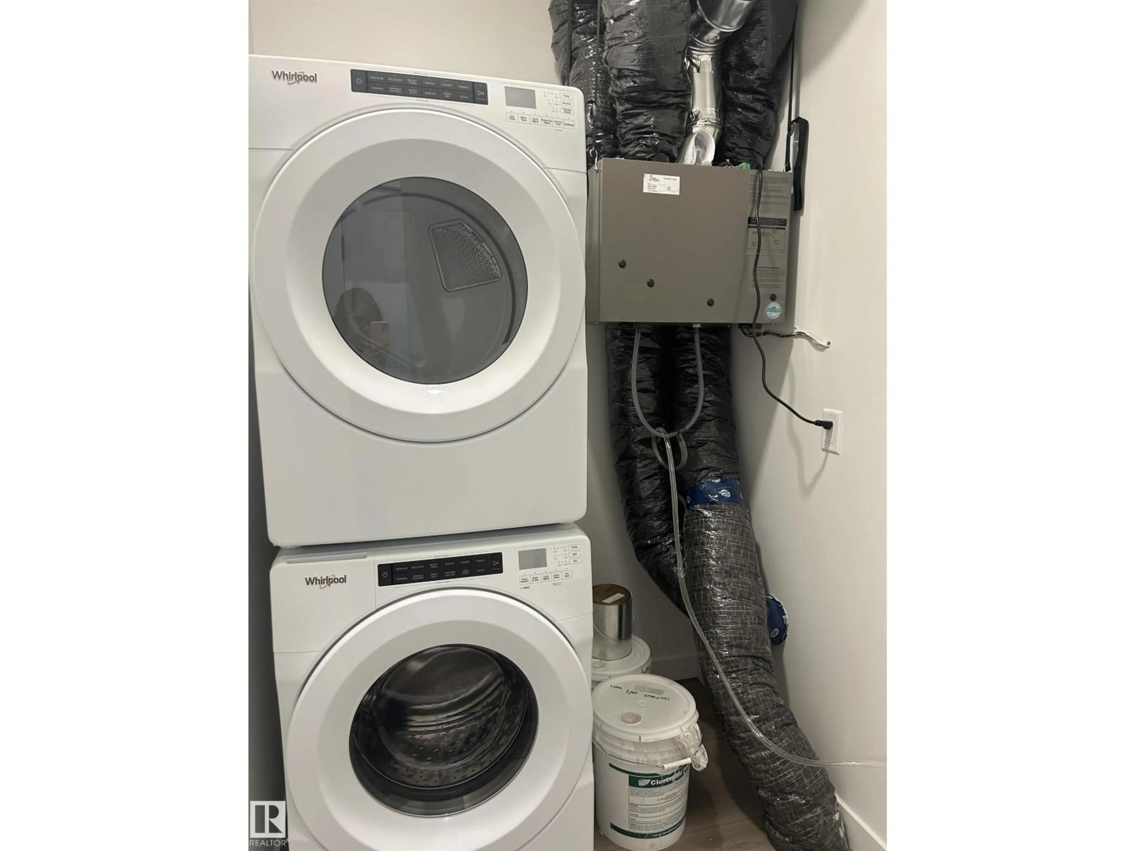 Laundry room for NW - 11012 132 ST, Edmonton Alberta T5M1E2