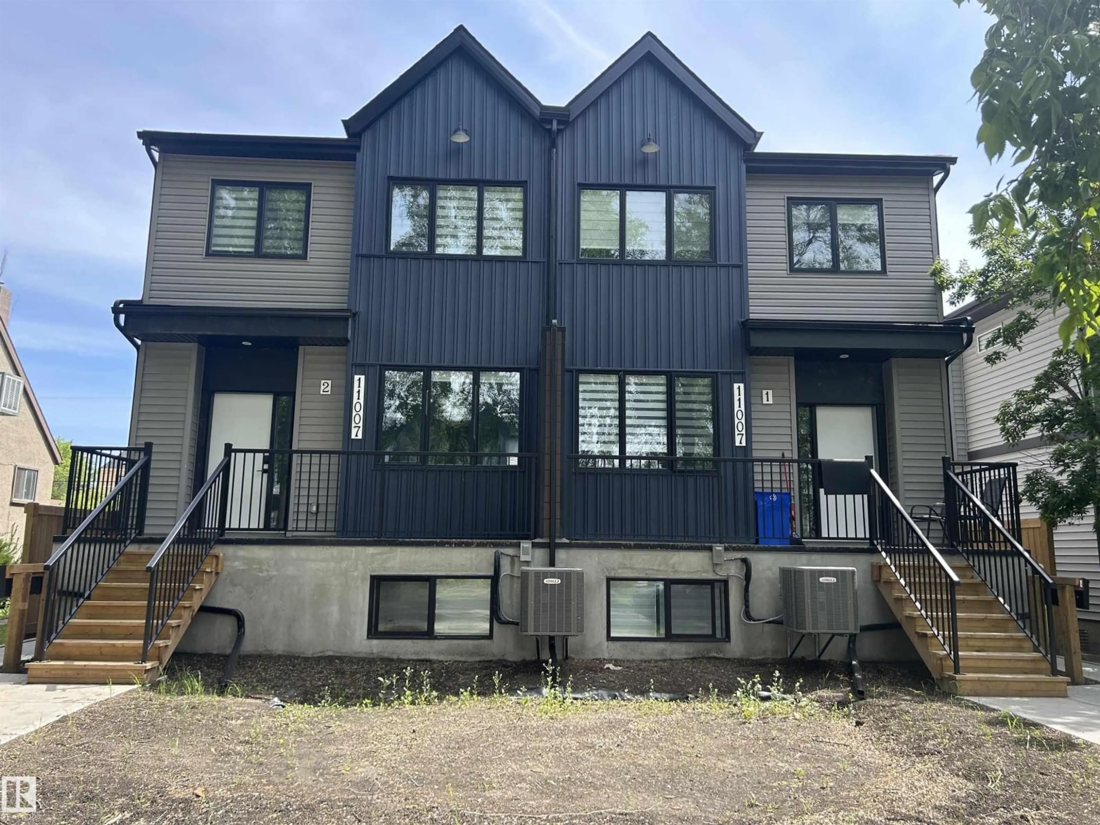 Home with vinyl exterior material, unknown for NW - 11007 132 ST, Edmonton Alberta T5M1E4