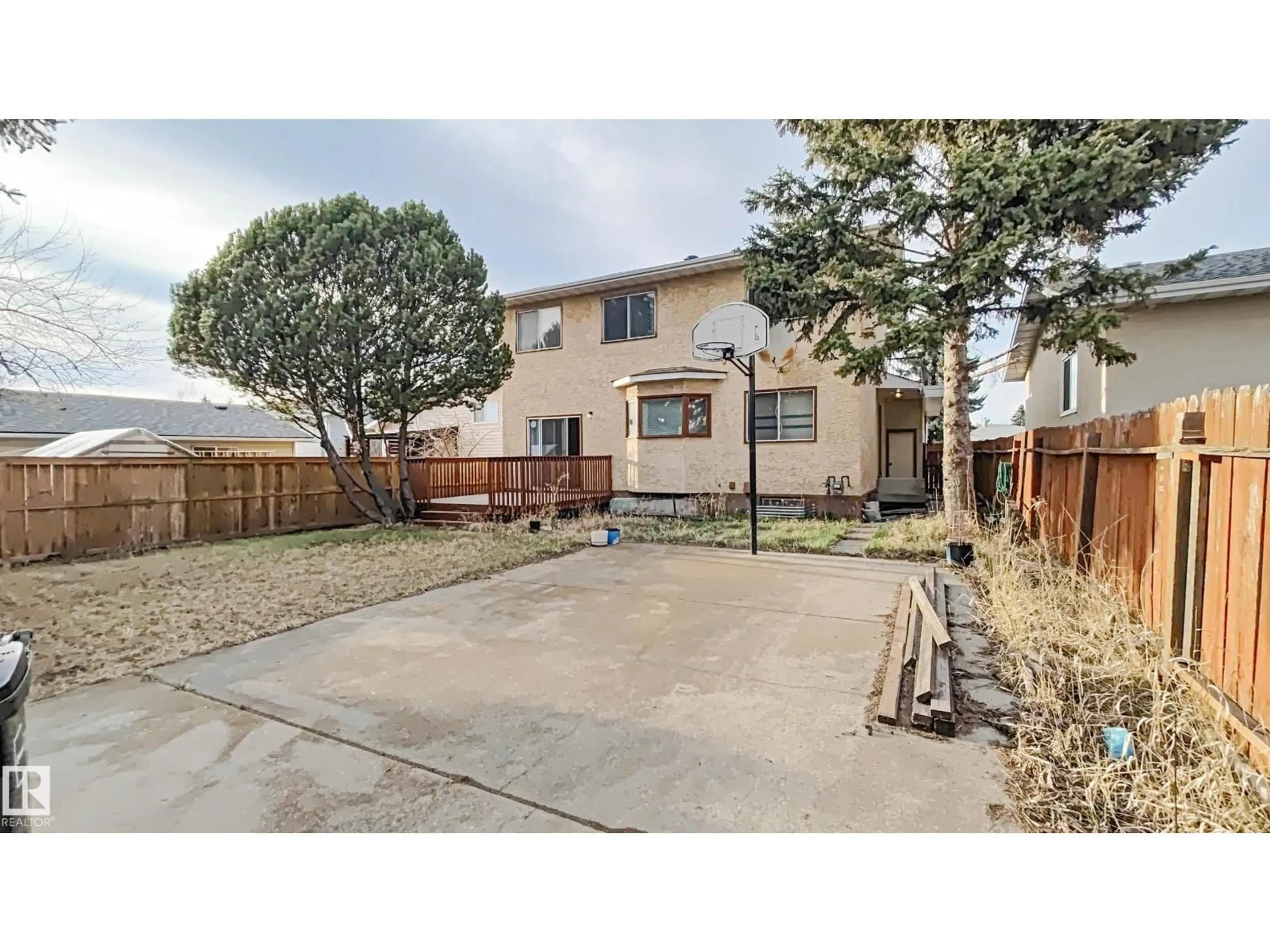 A pic from outside/outdoor area/front of a property/back of a property/a pic from drone, street for NW - 3031 79 ST, Edmonton Alberta T6K3N2