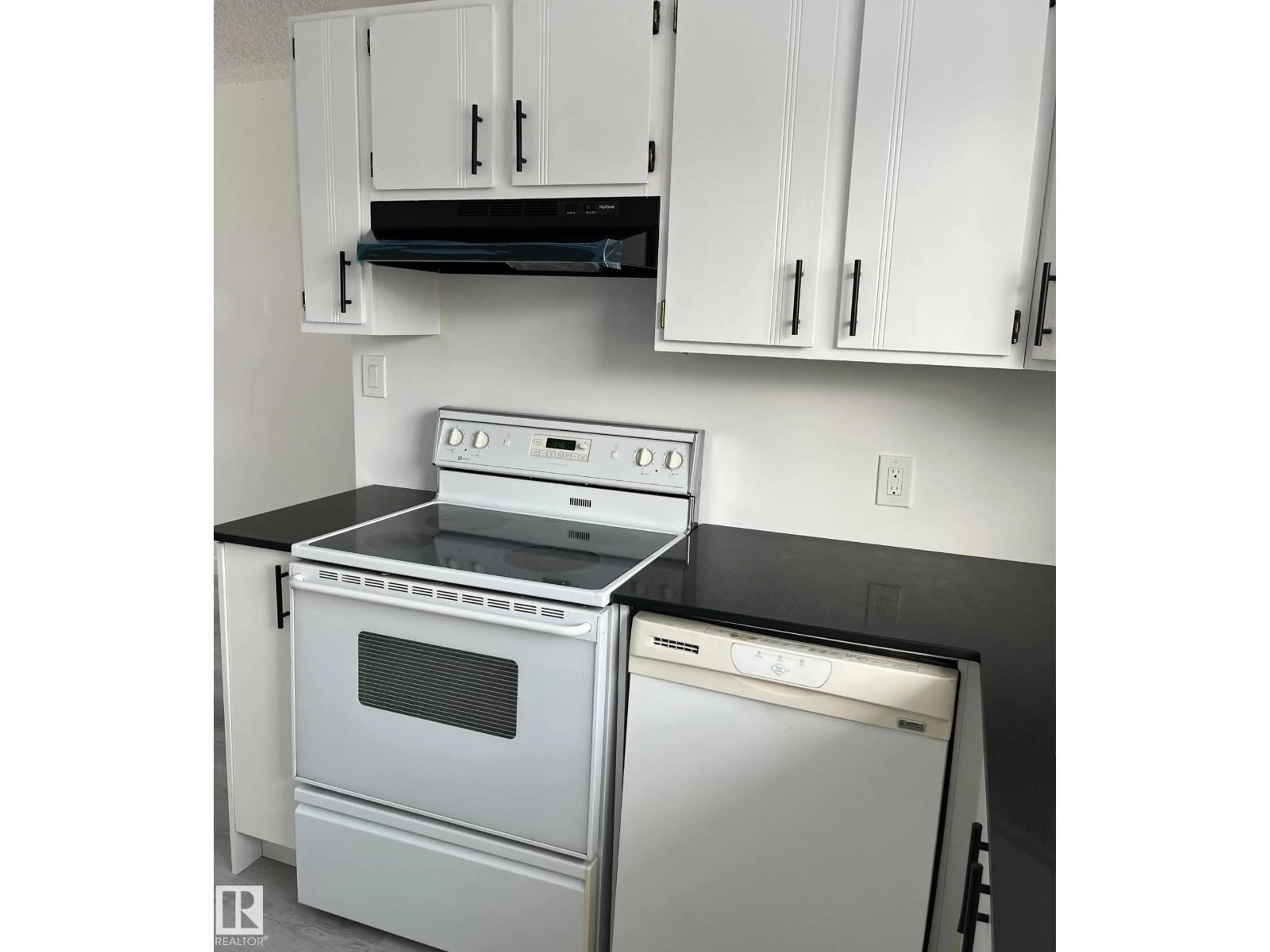 Standard kitchen, unknown for 4315 42 ST, Bonnyville Town Alberta T9N1W6