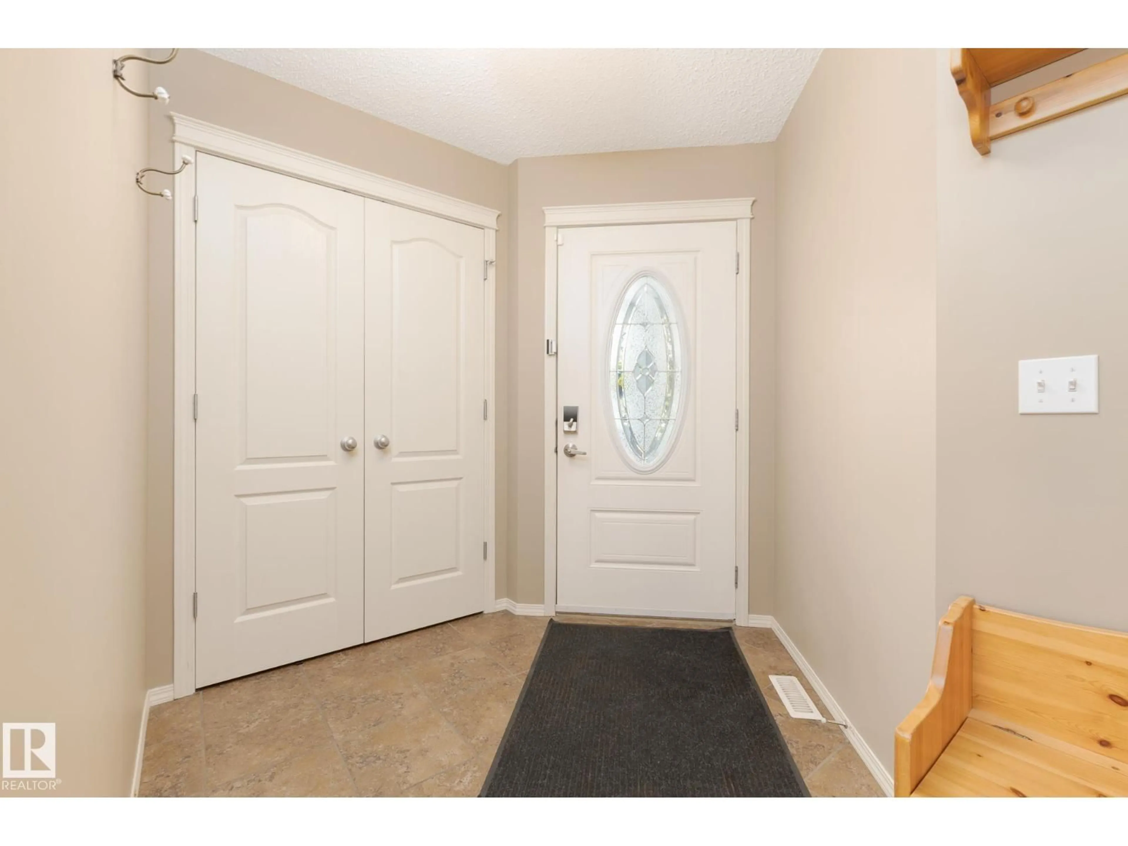 Indoor entryway for 22 SPRING CV, Spruce Grove Alberta T7X0L5