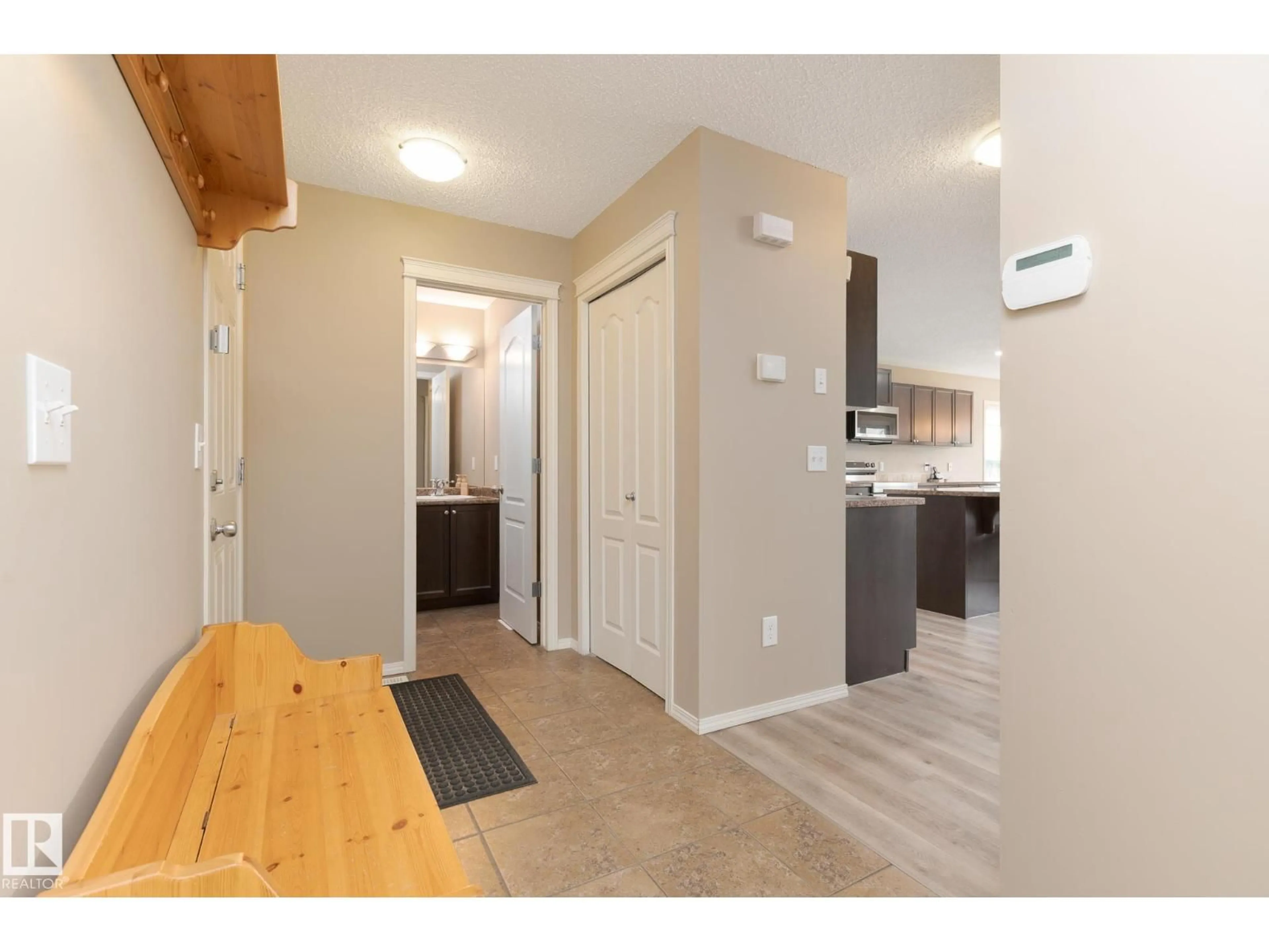 Indoor entryway for 22 SPRING CV, Spruce Grove Alberta T7X0L5