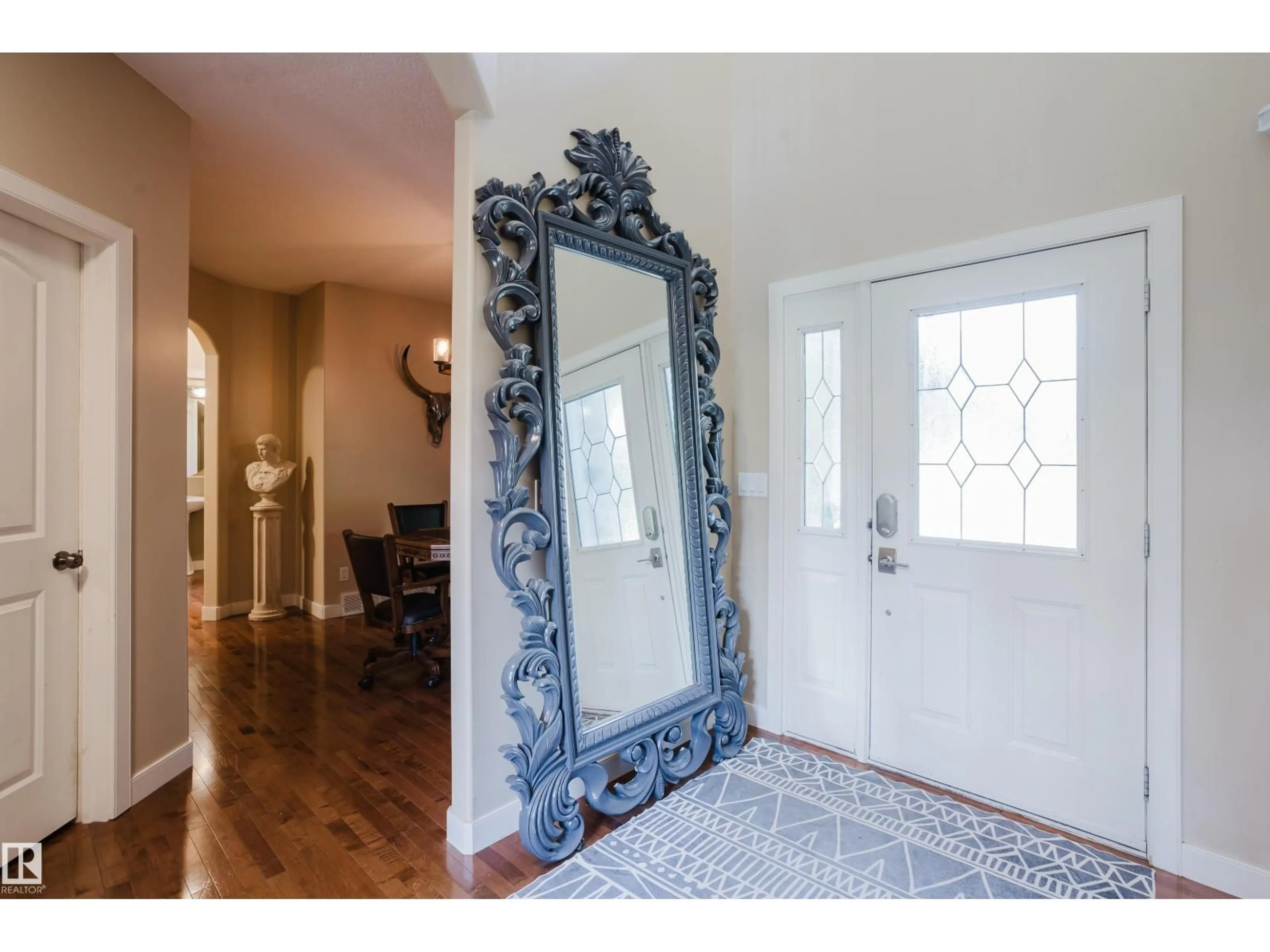 Indoor entryway for 5206 CERCLE CIEL CR, Beaumont Alberta T4X1W5