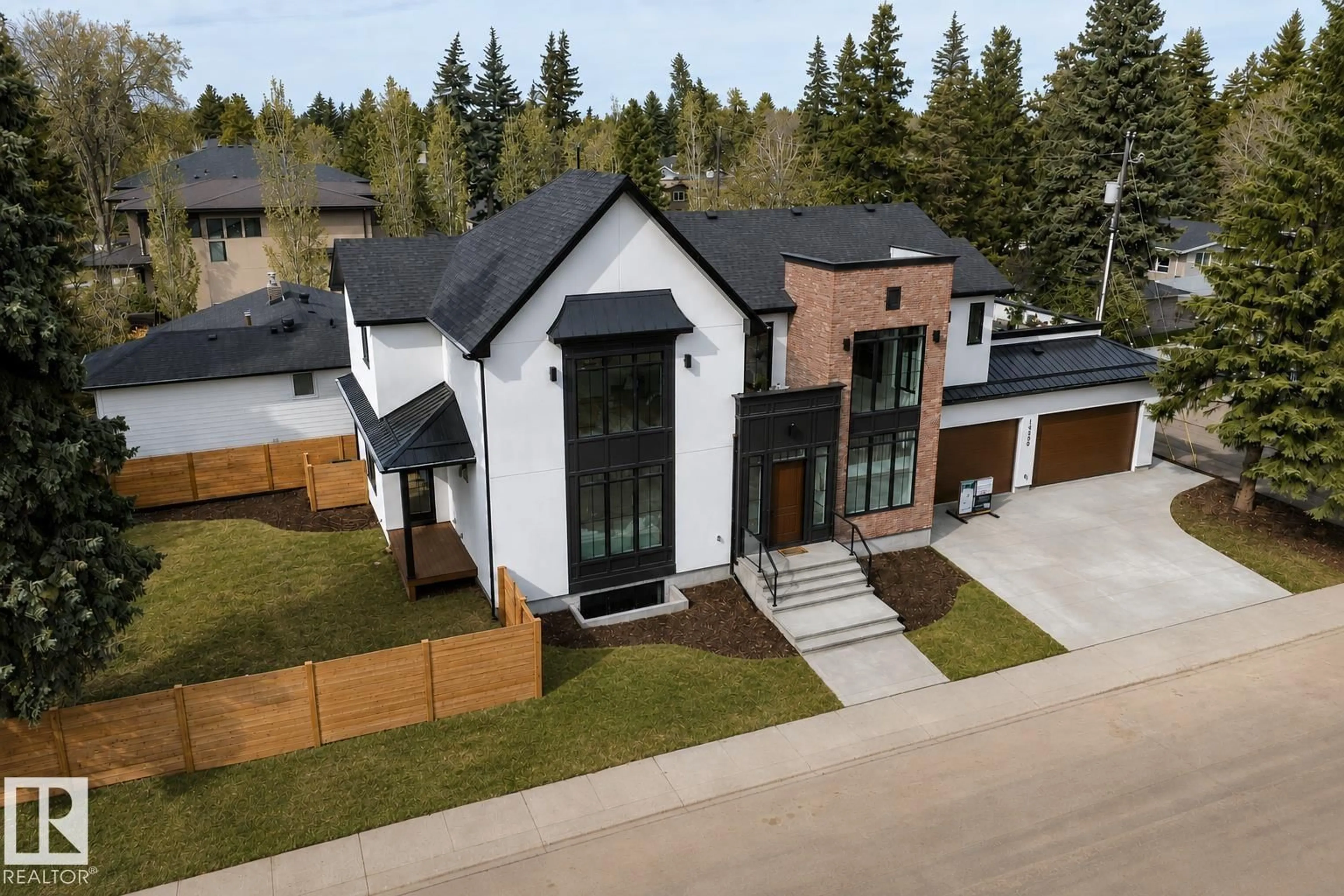 Unknown for 14320 MACKENZIE DR, Edmonton Alberta T5R5V7