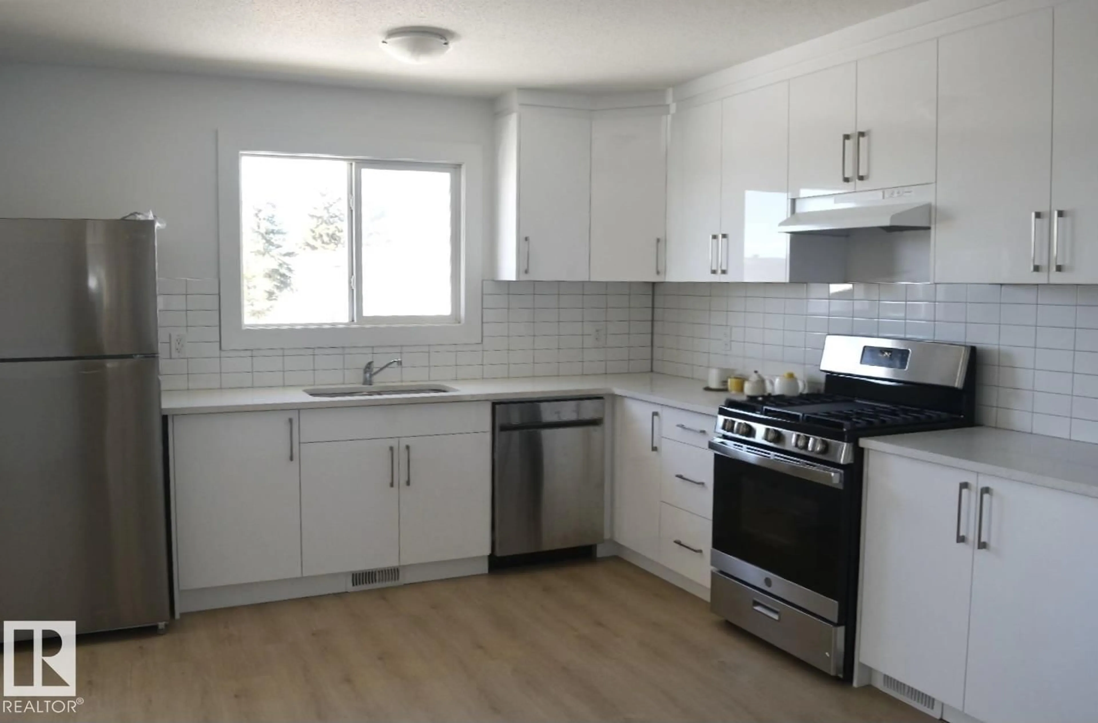 Standard kitchen, unknown for 3601 53 STREET, Wetaskiwin Alberta T9A2K6