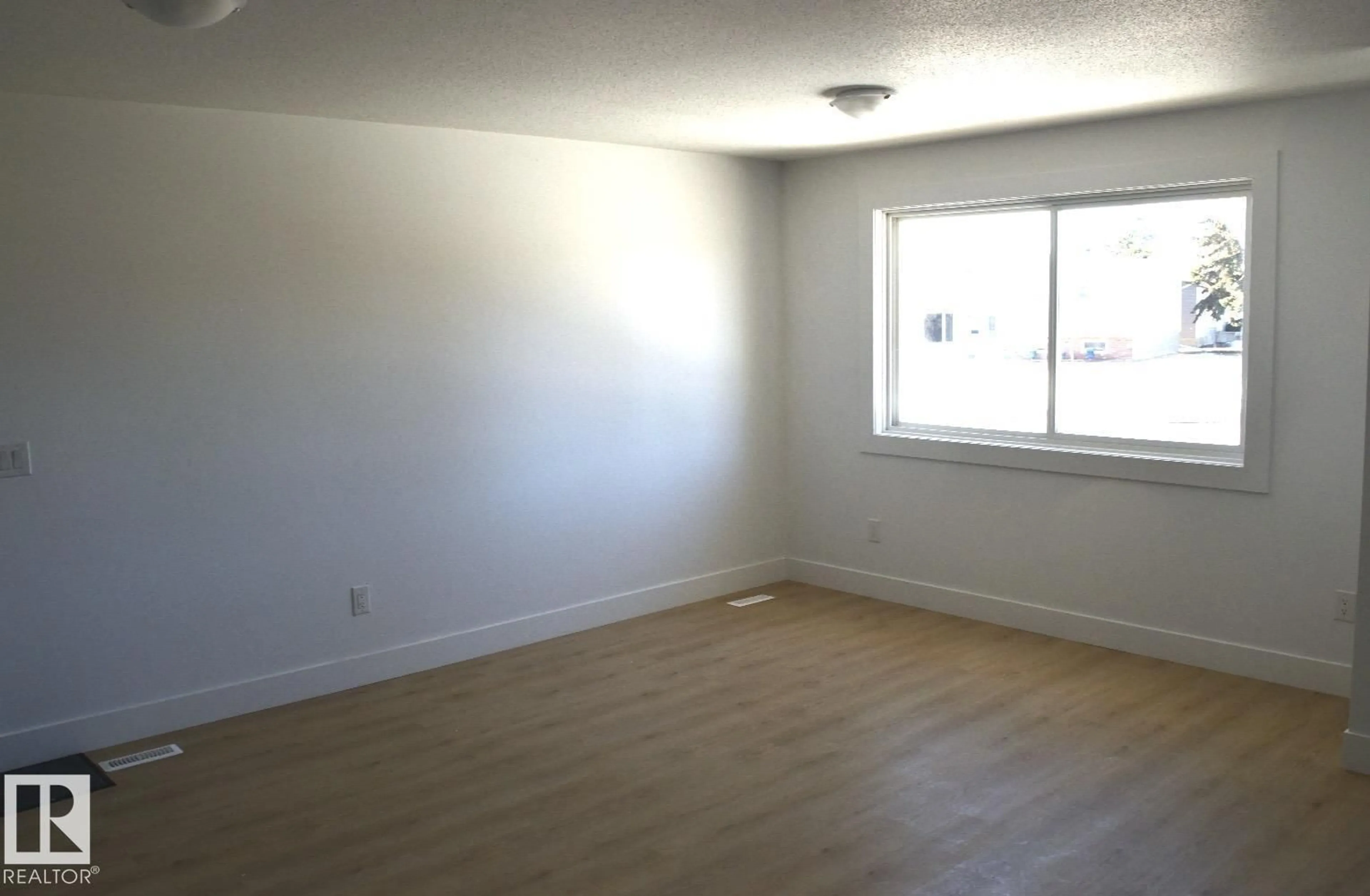 A pic of a room for 3601 53 STREET, Wetaskiwin Alberta T9A2K6
