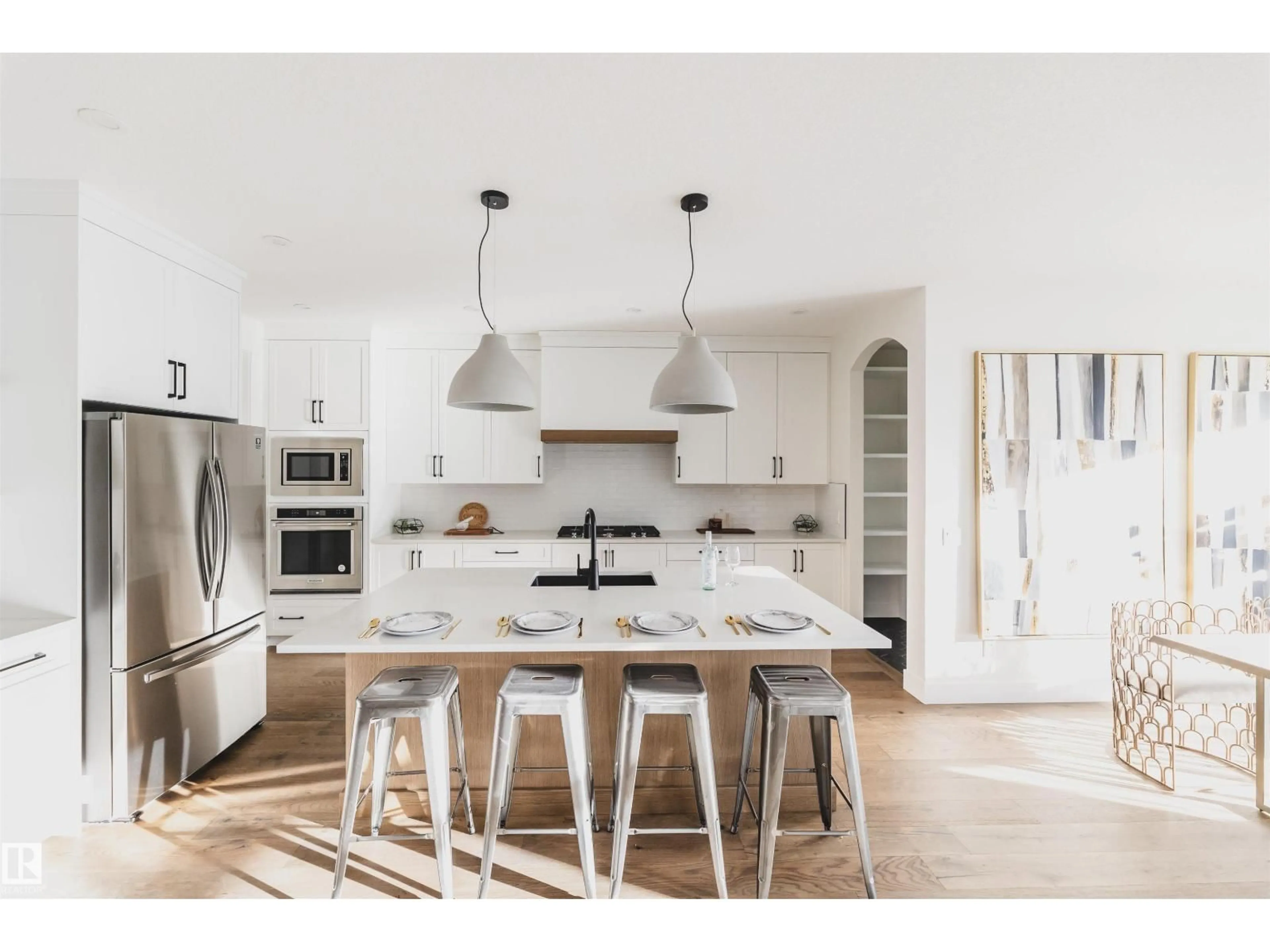 Open concept kitchen, ceramic/tile floor for 8350 120 ST, Edmonton Alberta T6G1X2