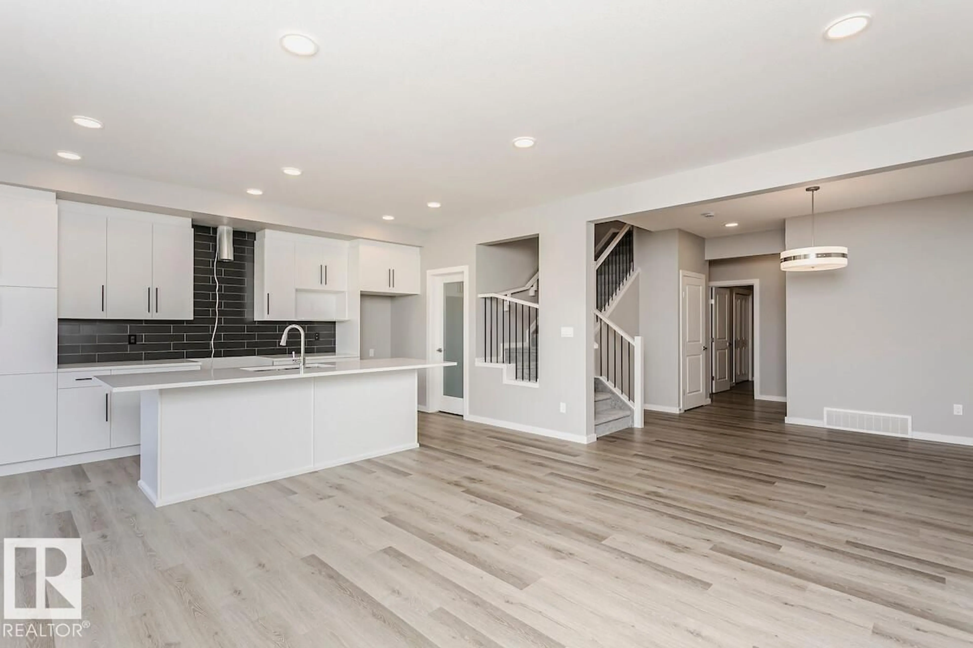 Open concept kitchen, unknown for 52 GAMBEL LO, Spruce Grove Alberta T7X0C9