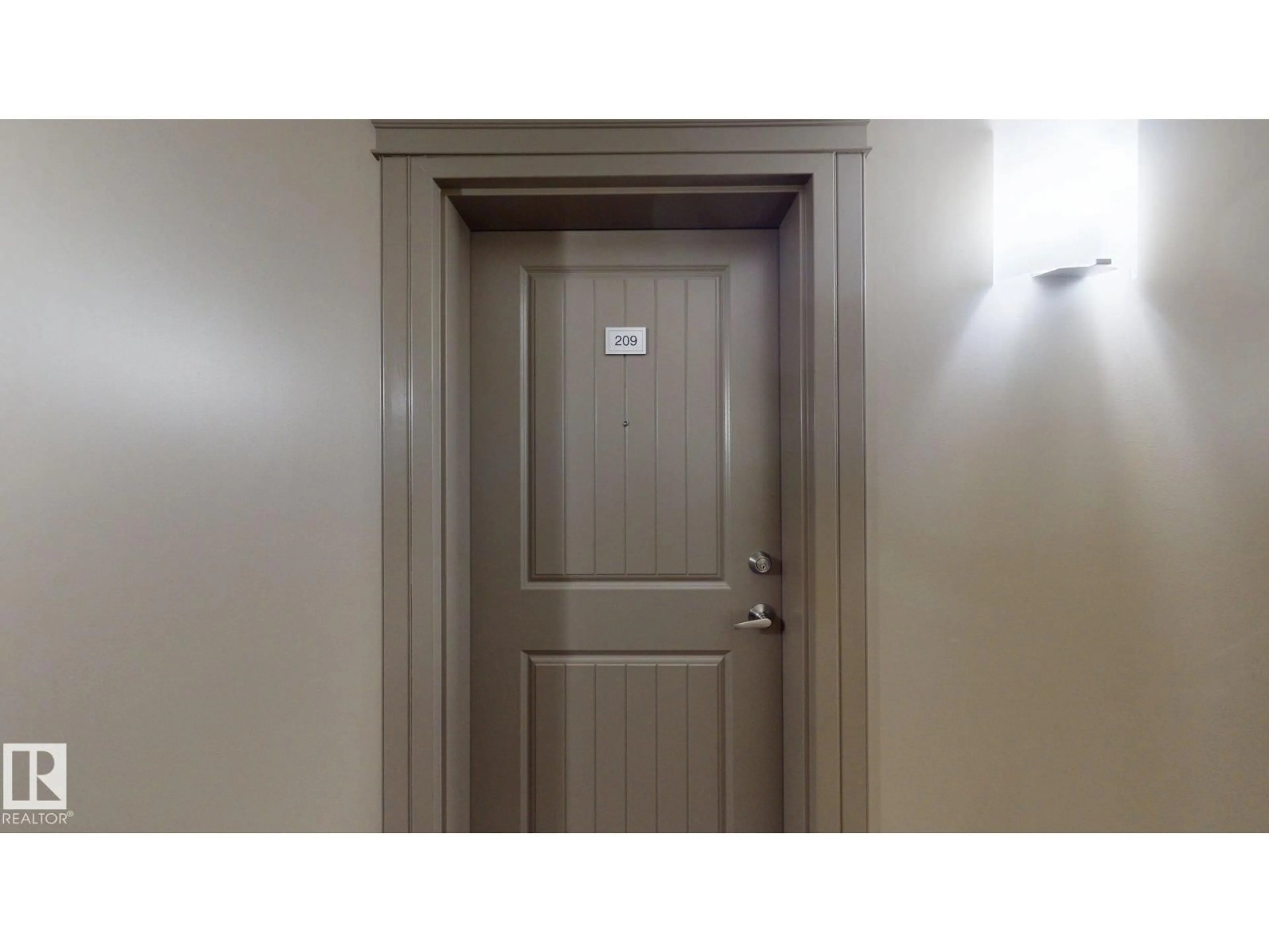 Unknown for #209 - 13908 136 NW, Edmonton Alberta T6V1Y4