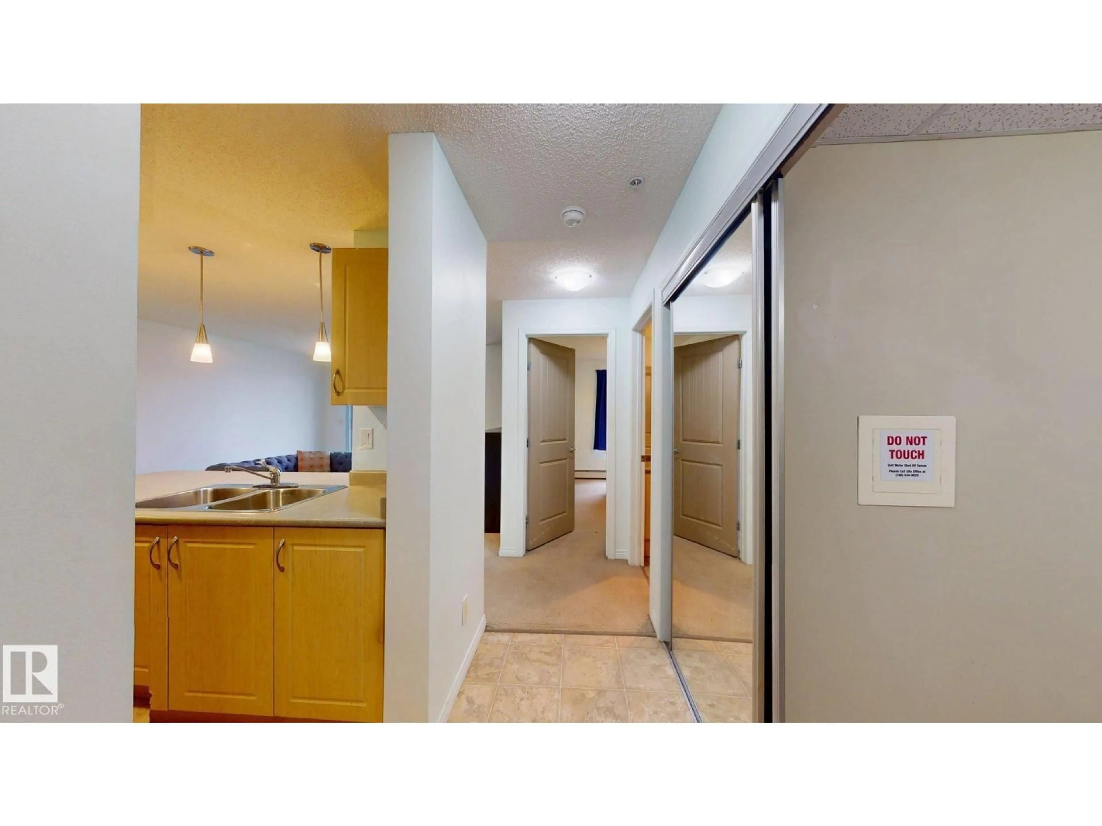 Unknown for #209 - 13908 136 NW, Edmonton Alberta T6V1Y4