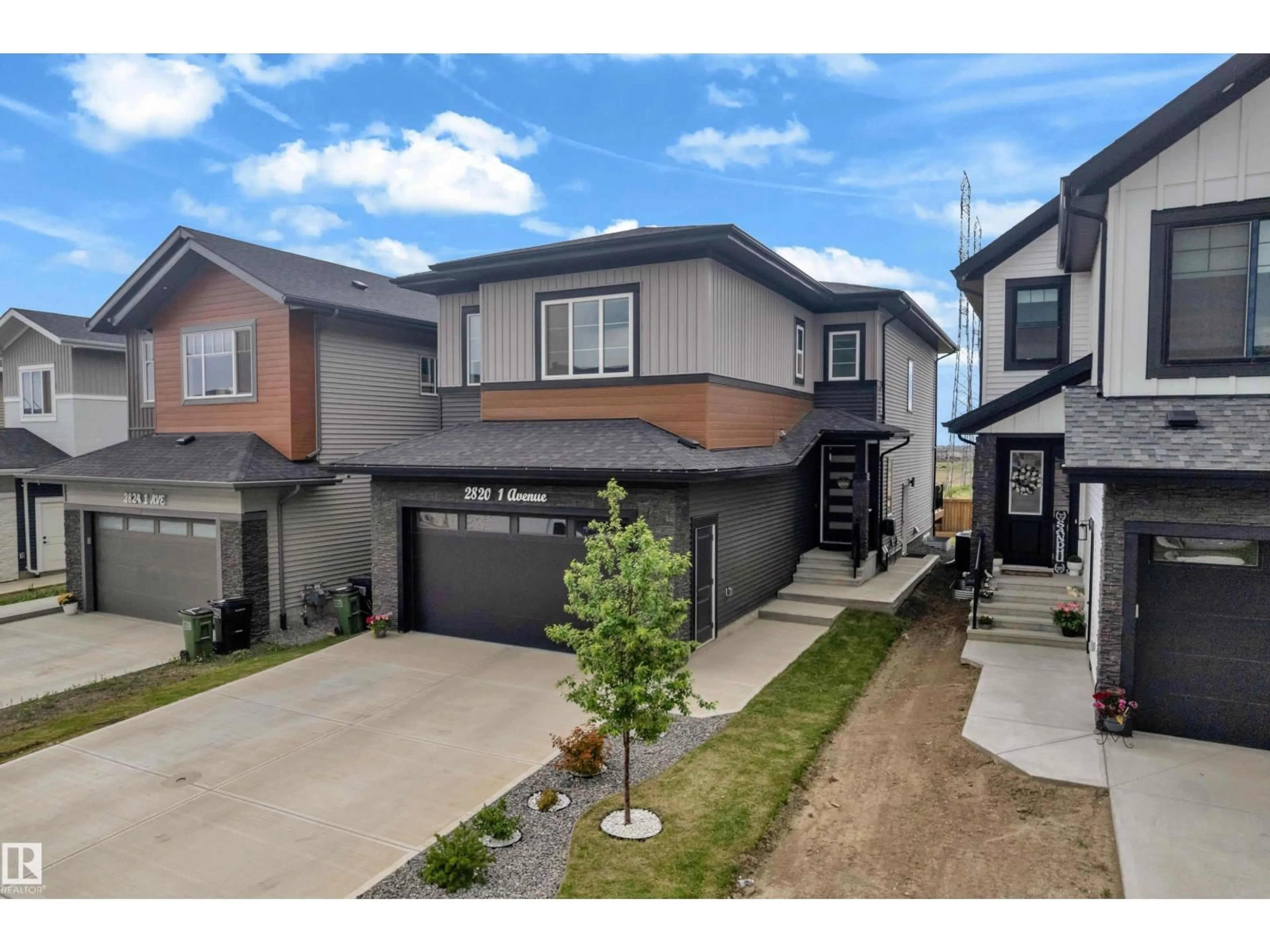 A pic from outside/outdoor area/front of a property/back of a property/a pic from drone, street for 2820 1 AV SW, Edmonton Alberta T6X3E2