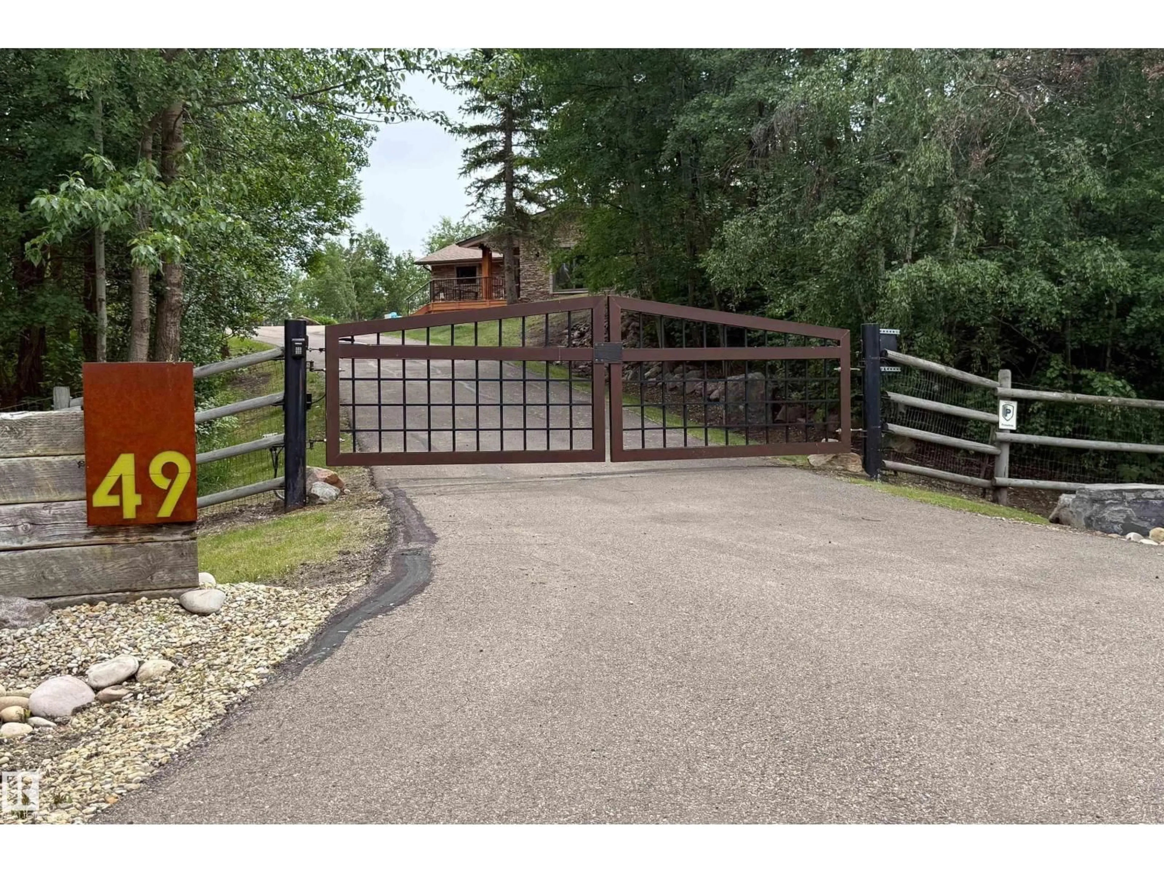 A pic from outside/outdoor area/front of a property/back of a property/a pic from drone, street for 51248 - 49 RANGE ROAD 231, Rural Strathcona County Alberta T8B1K7