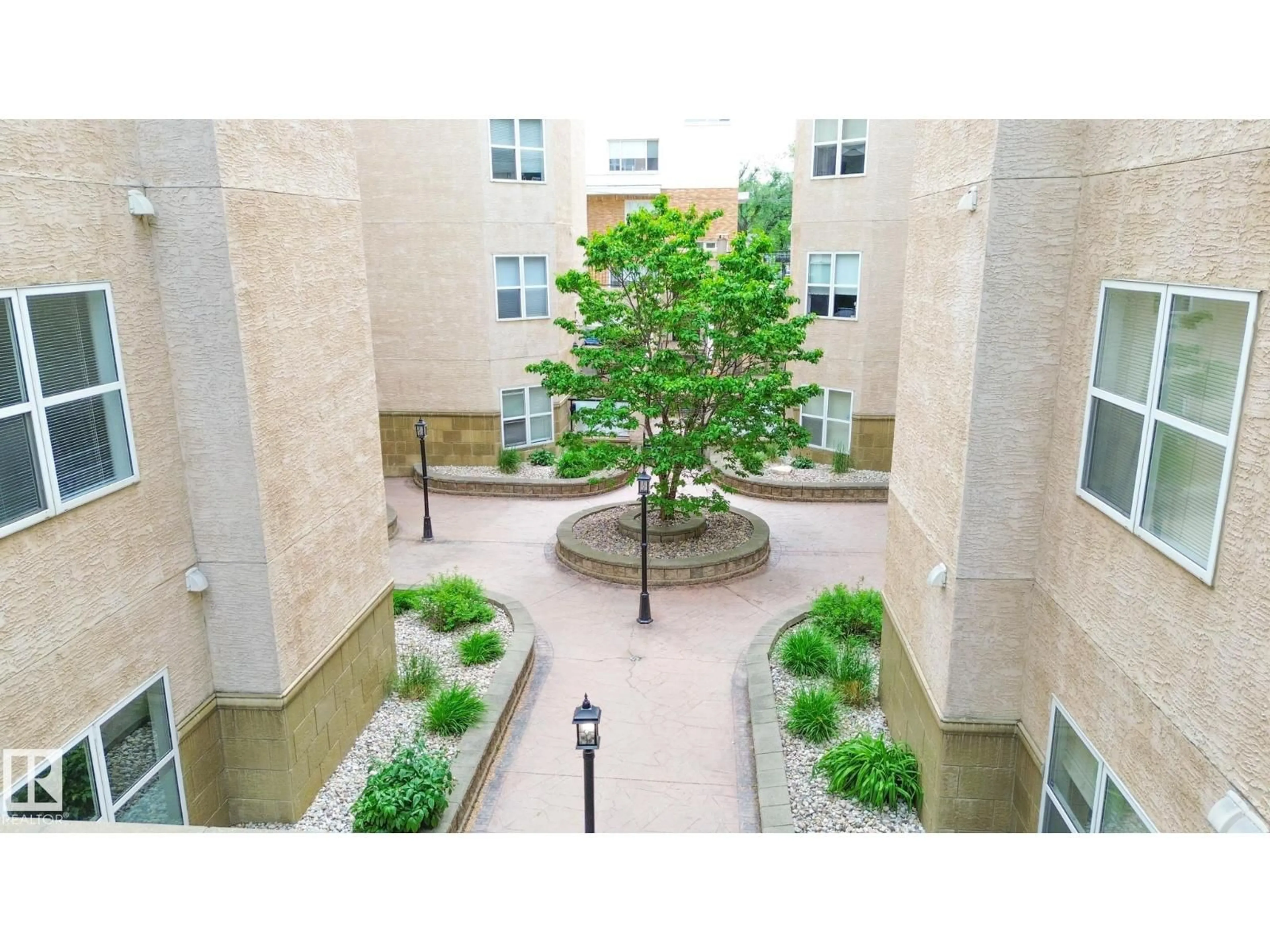 Patio, unknown for #412 - 11039 83 AV, Edmonton Alberta T6G2V6