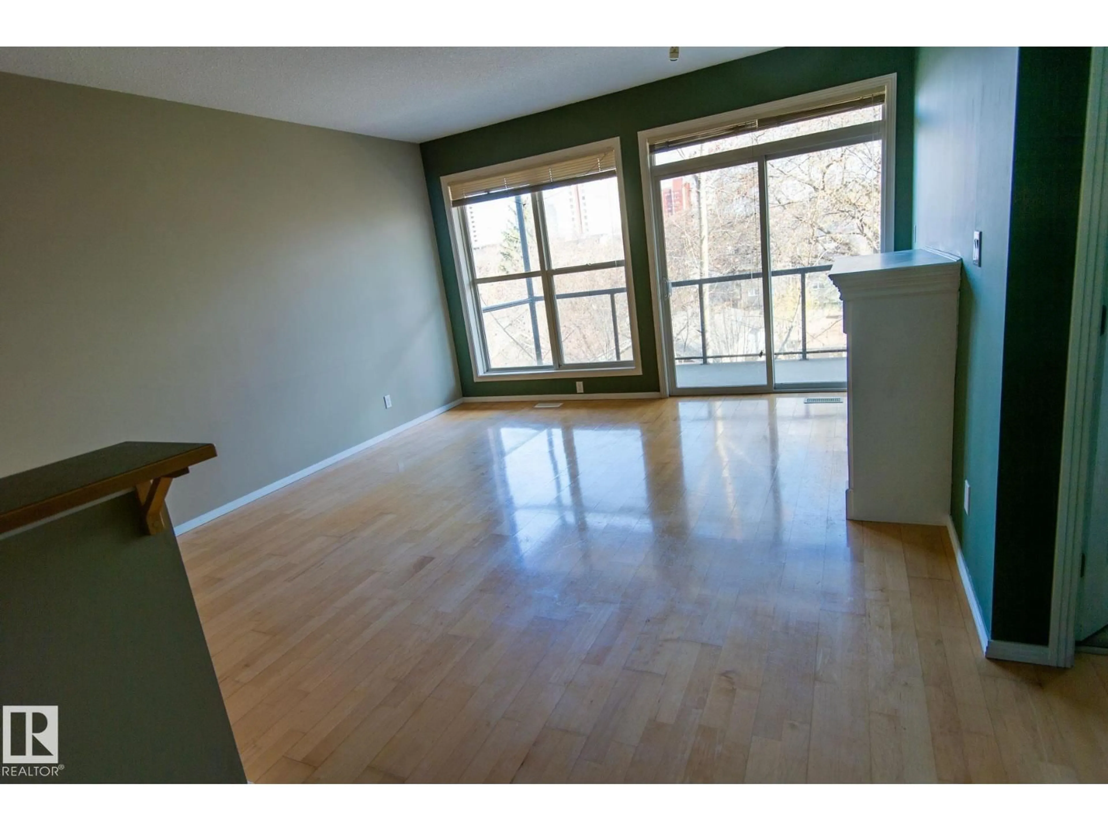 A pic of a room for #412 - 11039 83 AV, Edmonton Alberta T6G2V6