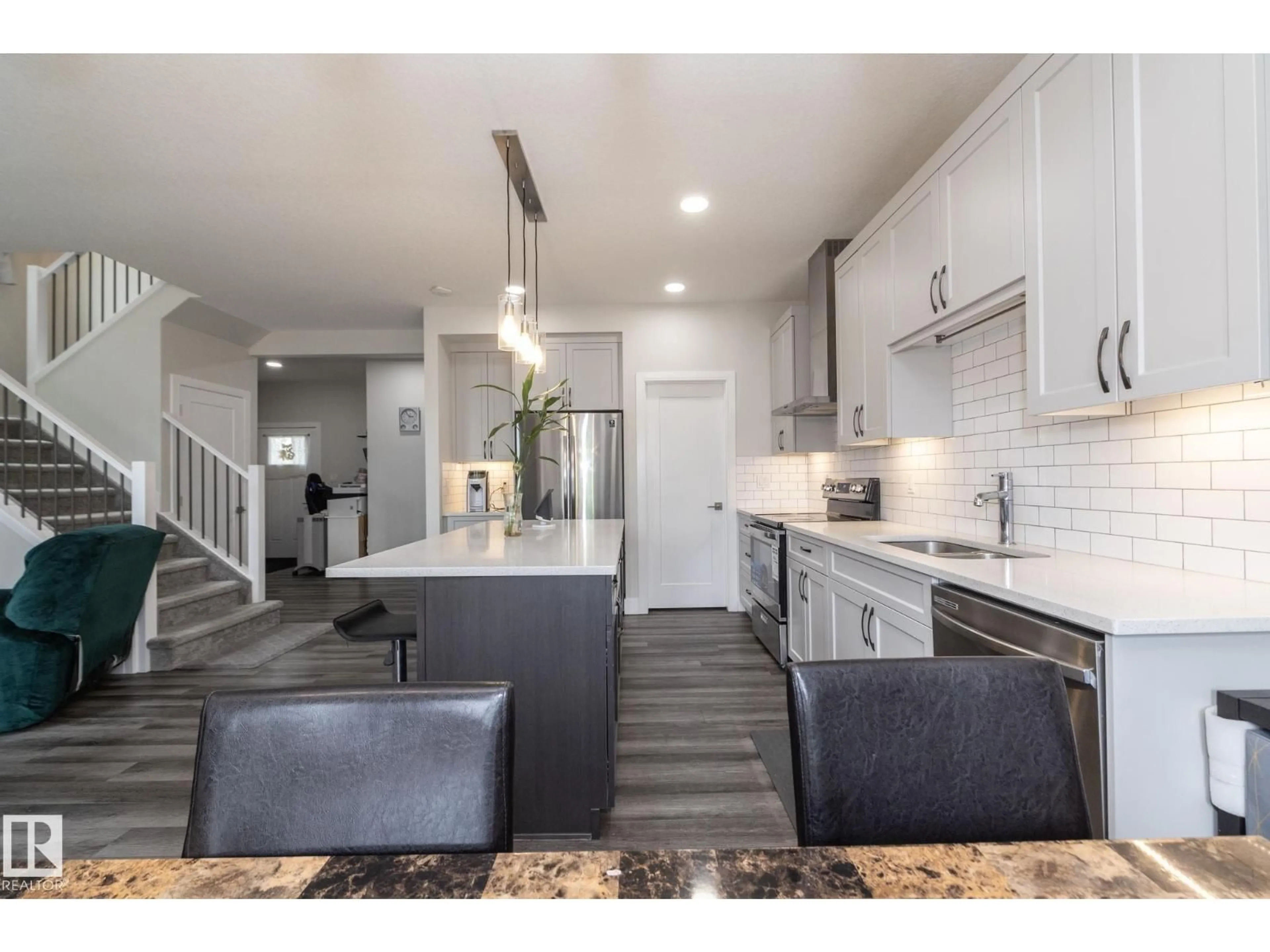 Open concept kitchen, ceramic/tile floor for NW - 18123 89 ST, Edmonton Alberta T5Z0S8
