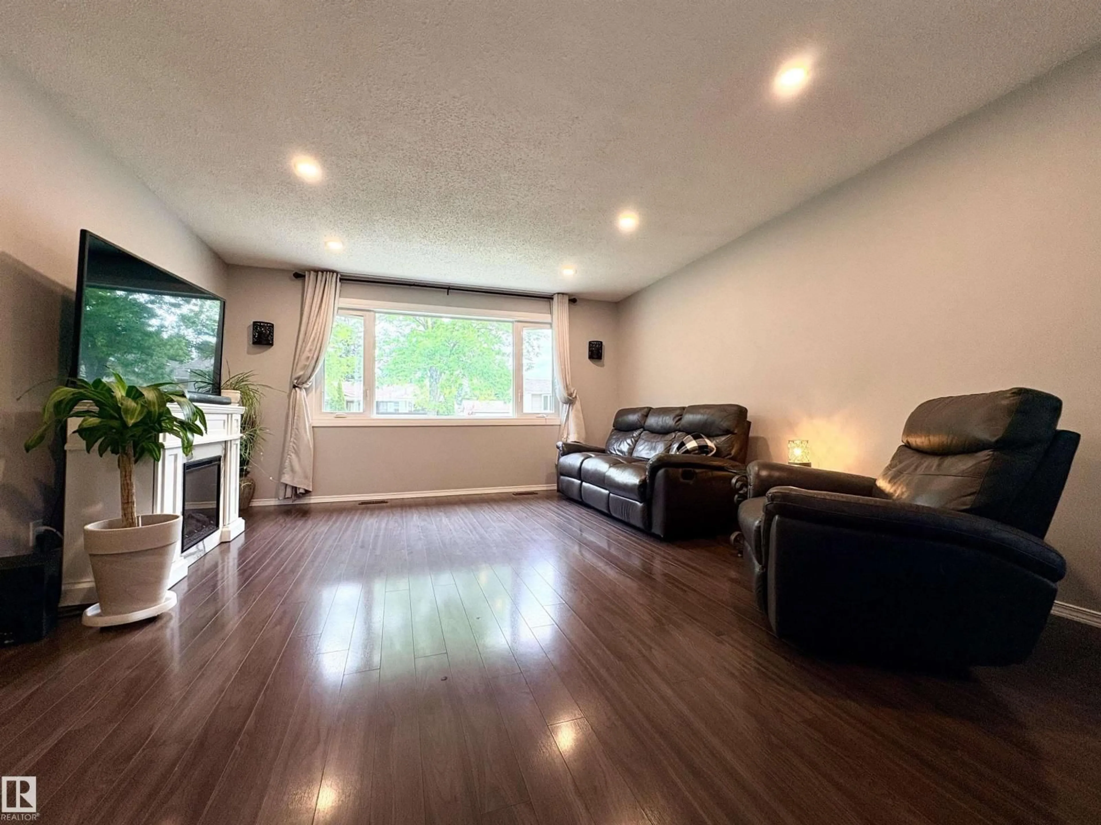 A pic of a room for 41 ABBEY CR, St. Albert Alberta T8N2X3