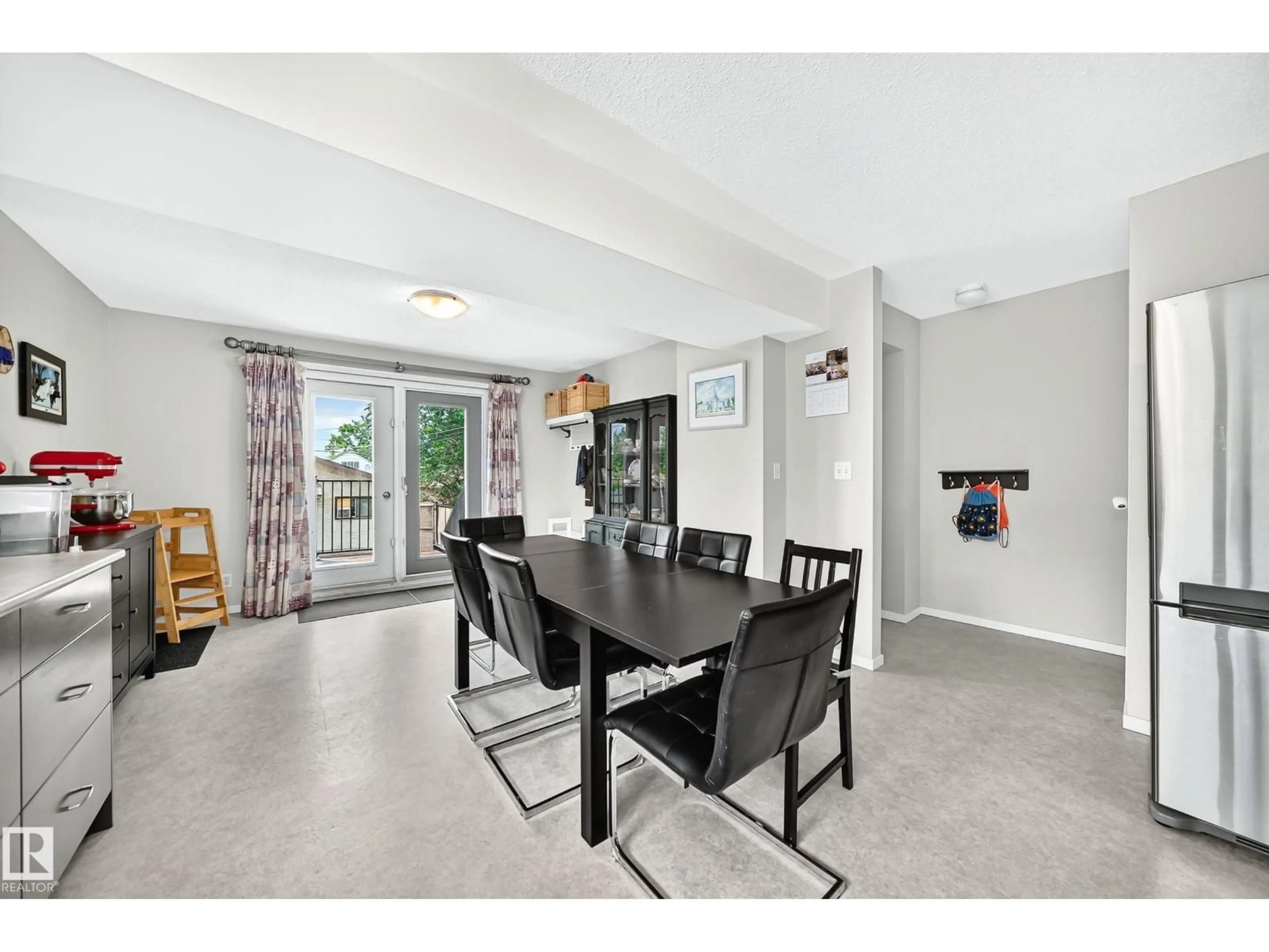 Dining room, unknown for 10210 154 ST, Edmonton Alberta T5P2H4