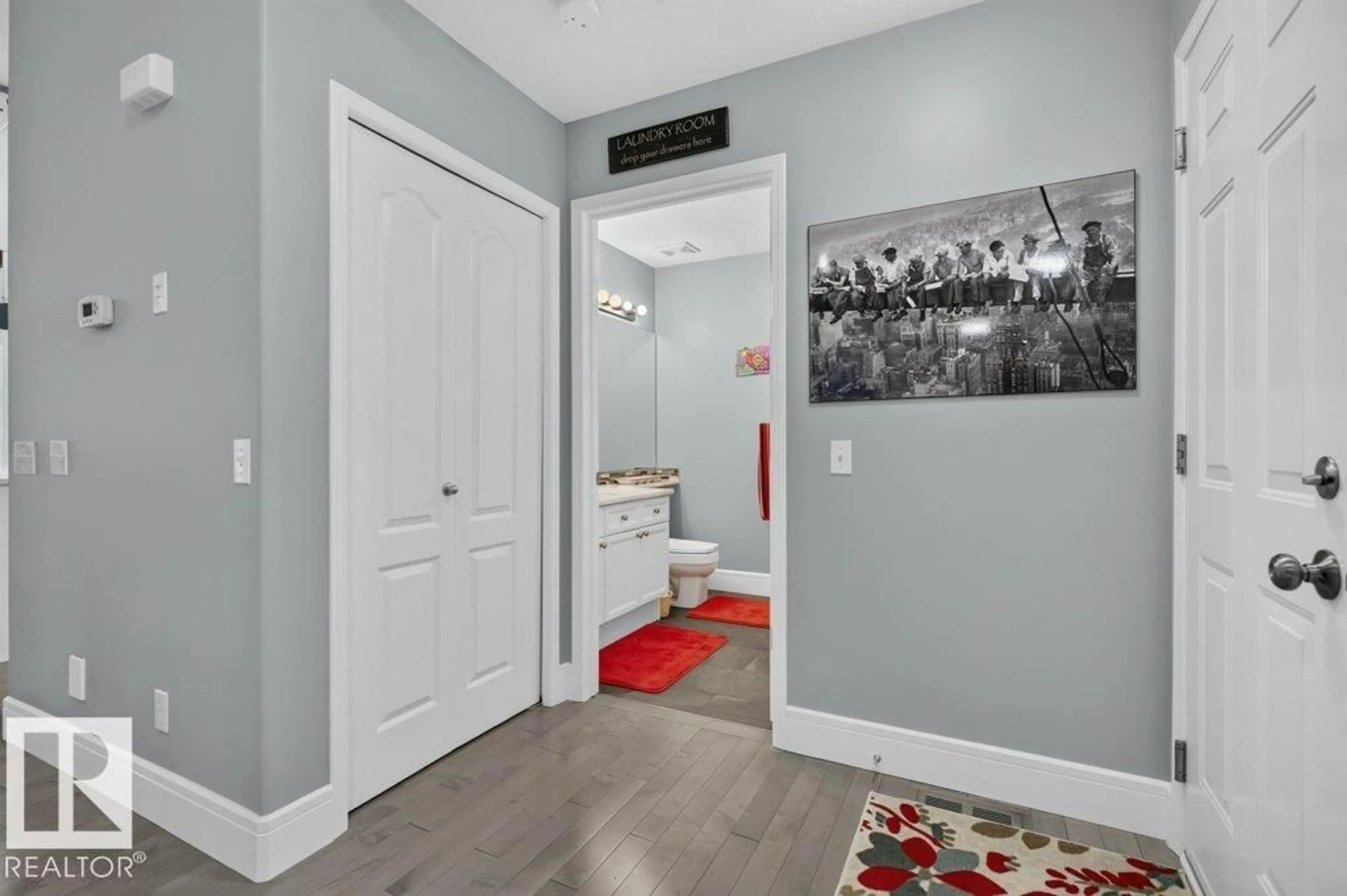 Indoor entryway for 9 - 23 DECHENE RD, Edmonton Alberta T6M2V1