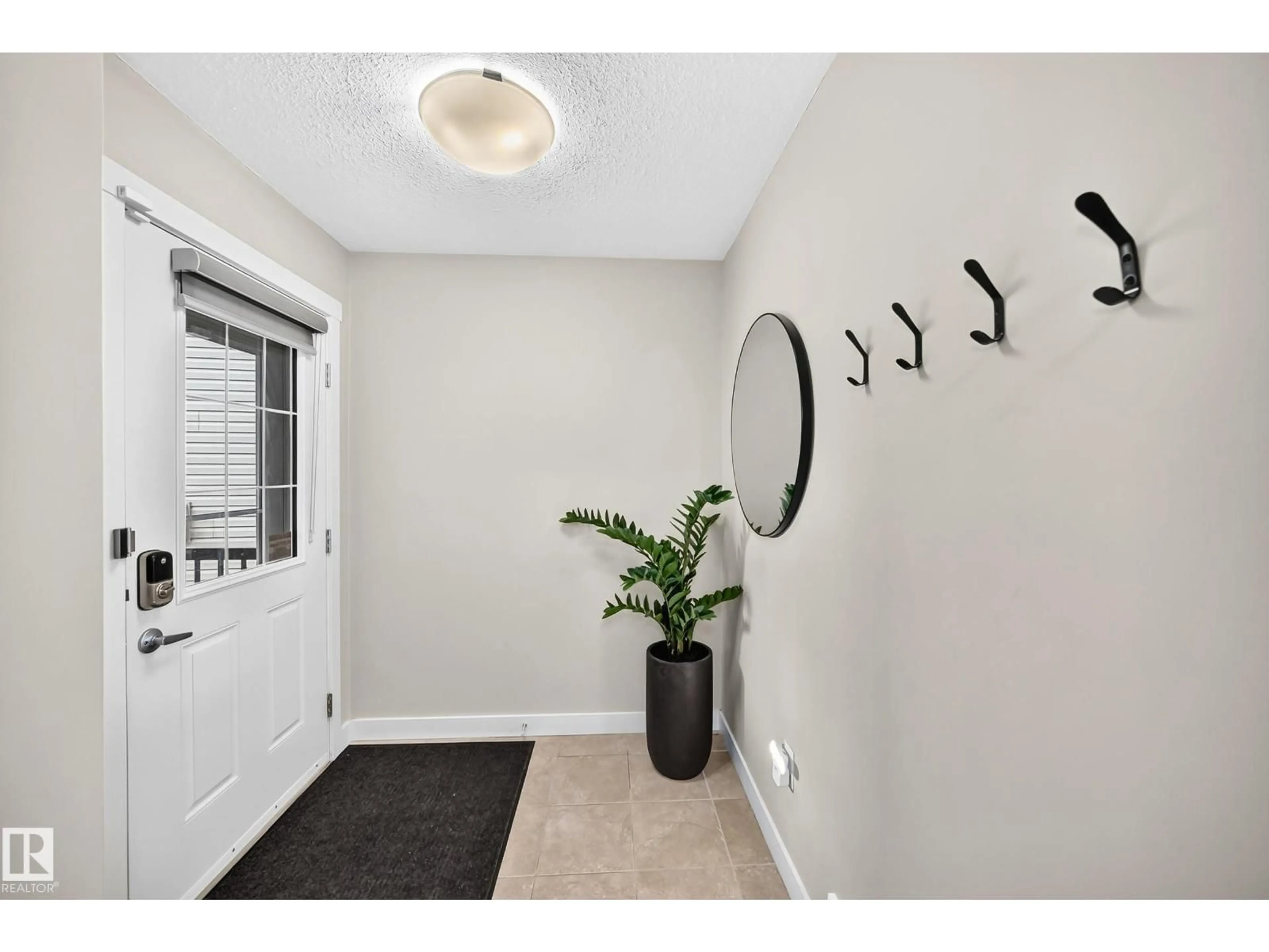 Indoor entryway for SW - 4477 ANNETT CM, Edmonton Alberta T6W2V7