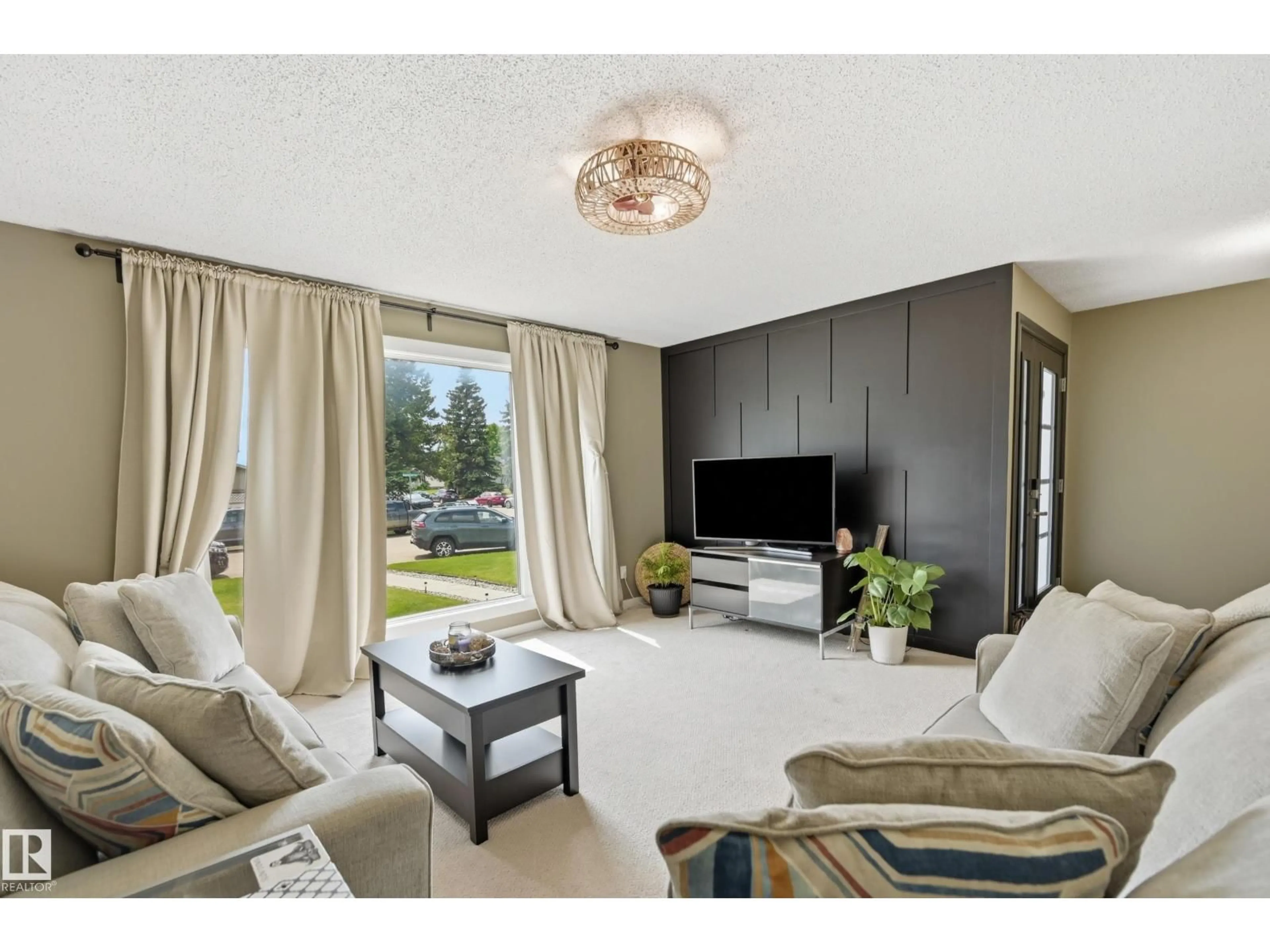 Living room with furniture, unknown for 29 WINCHESTER AV, Spruce Grove Alberta T7X1L5