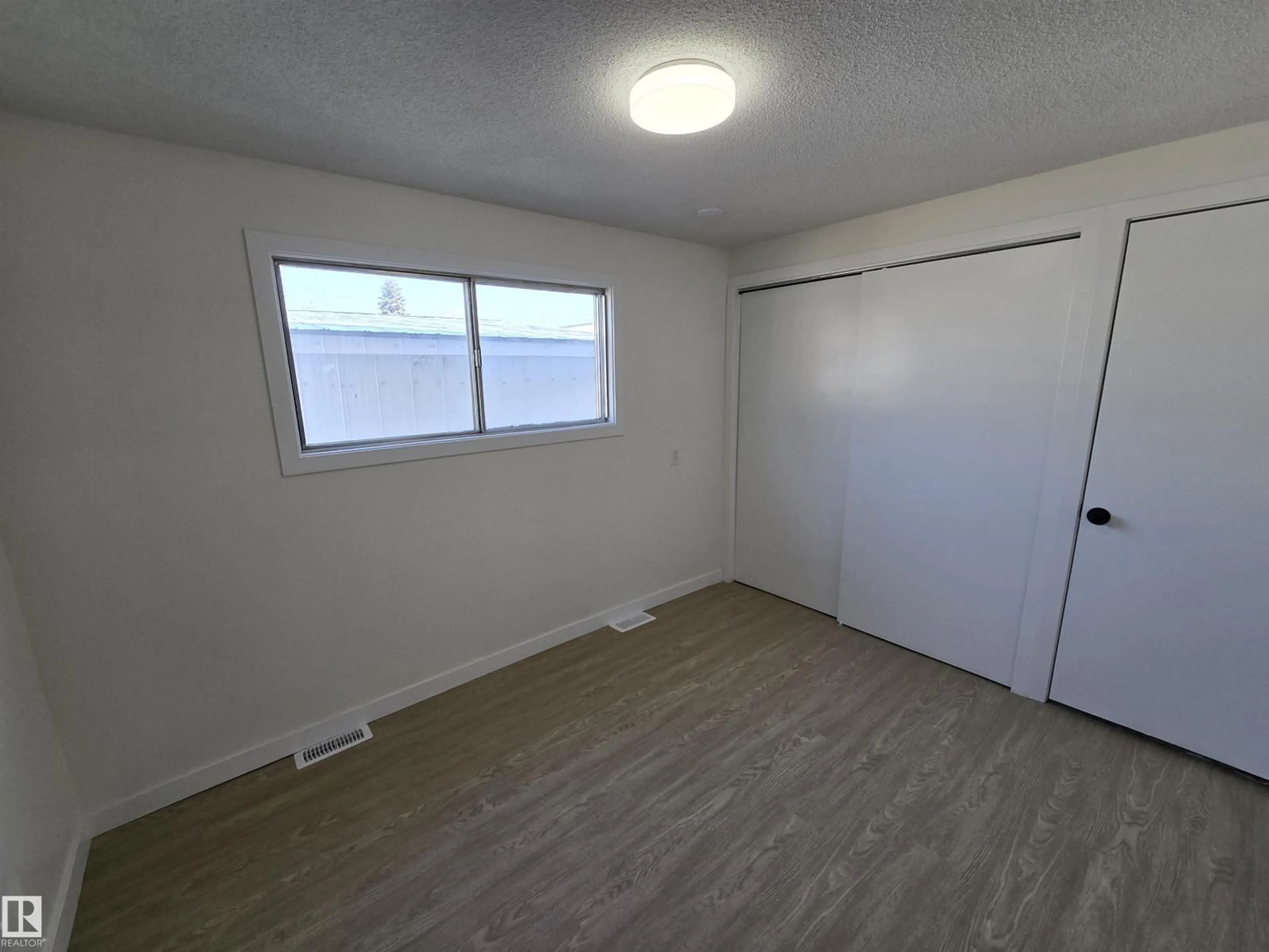 A pic of a room for 305 CALAHOO RD, Spruce Grove Alberta T7X3K7