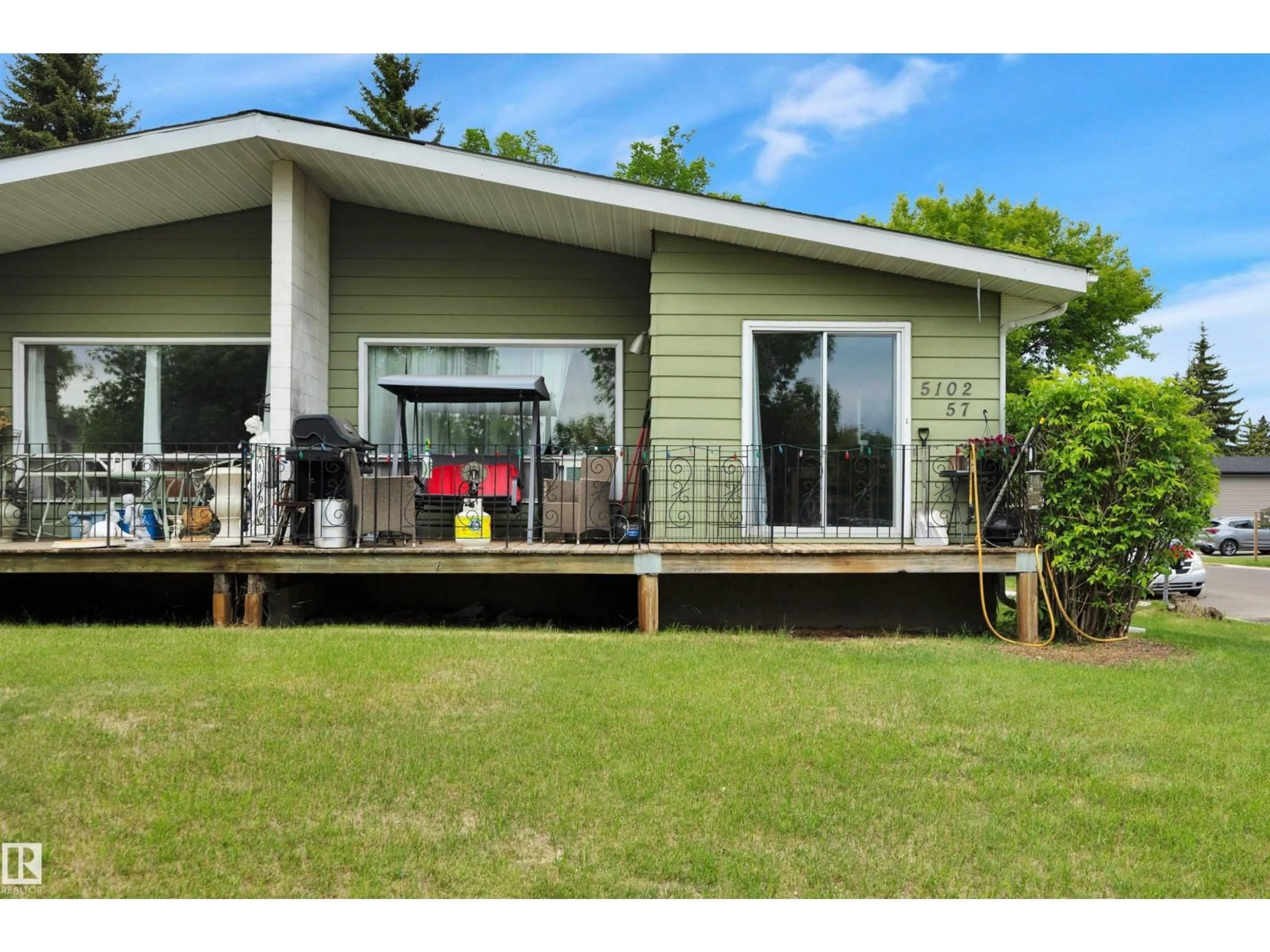 Unknown for 5102/5104 57 AV, Leduc Alberta T9E5S3