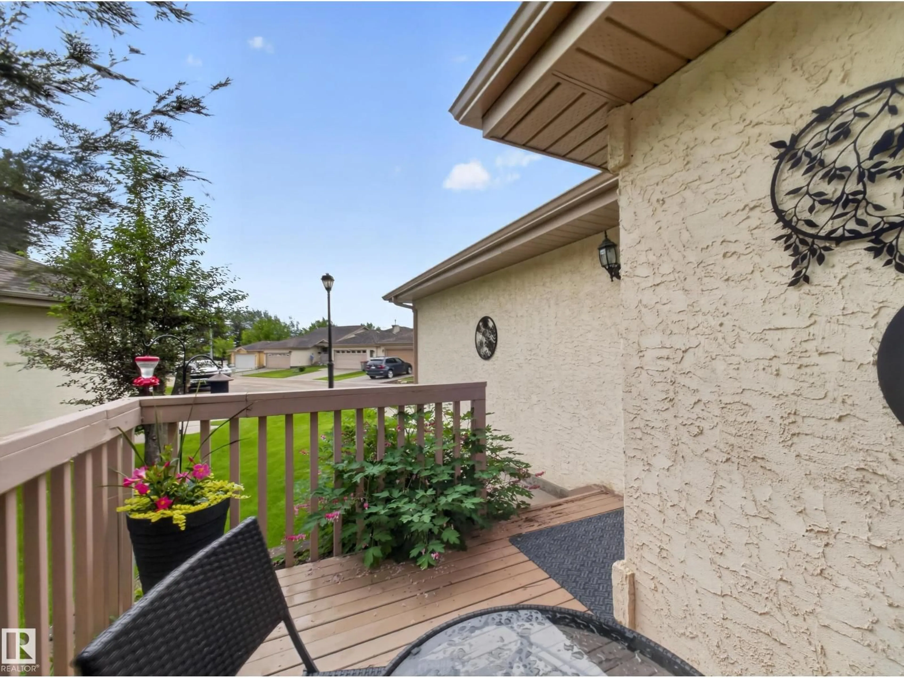 Patio, unknown for 27 FAIRWAY GR, Stony Plain Alberta T7Z1M4