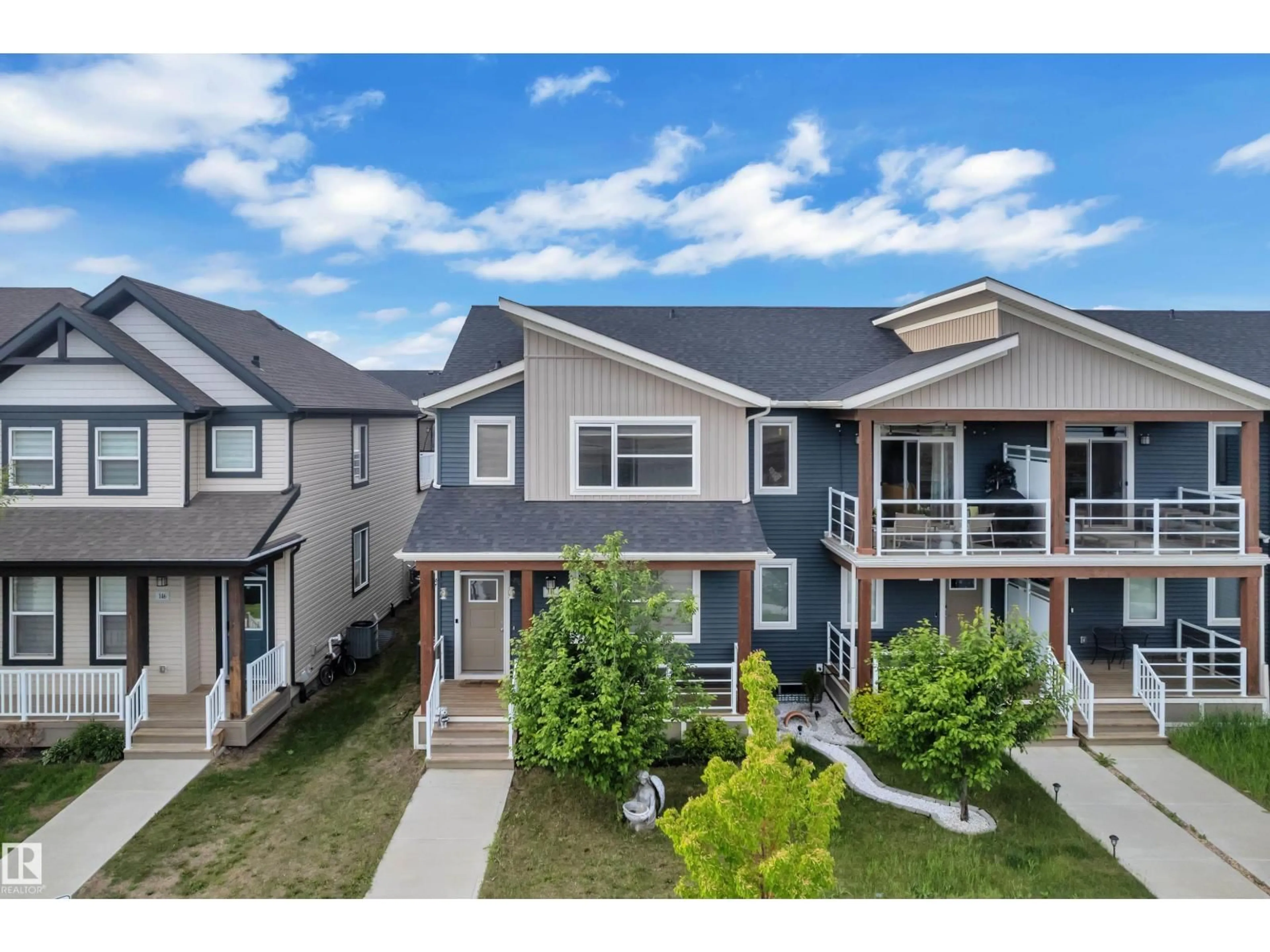 A pic from outside/outdoor area/front of a property/back of a property/a pic from drone, street for 144 SUNWAPTA WY, Edmonton Alberta T6M1L6