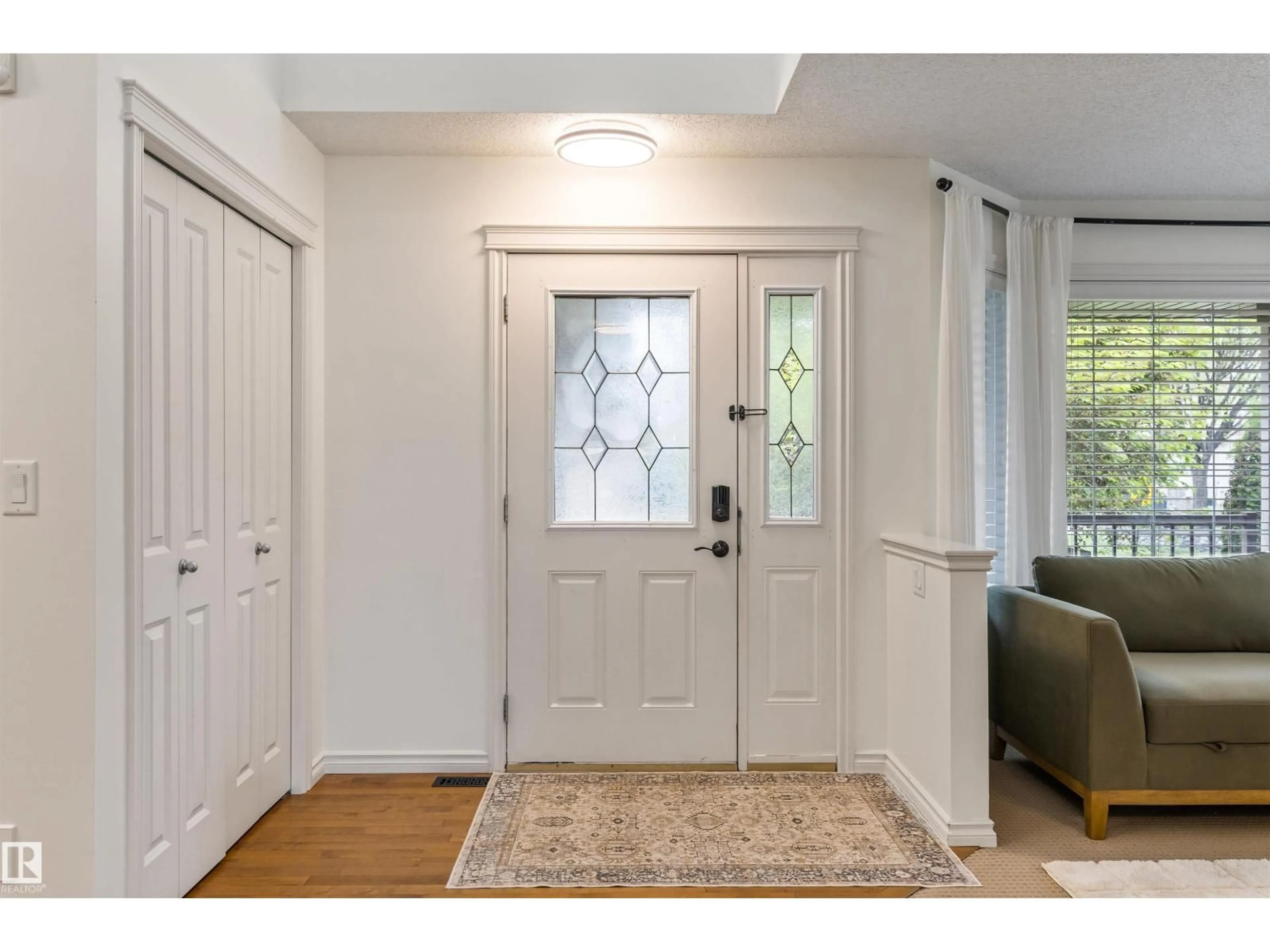 Indoor entryway for 1203 TREDGER CT, Edmonton Alberta T6M3P2