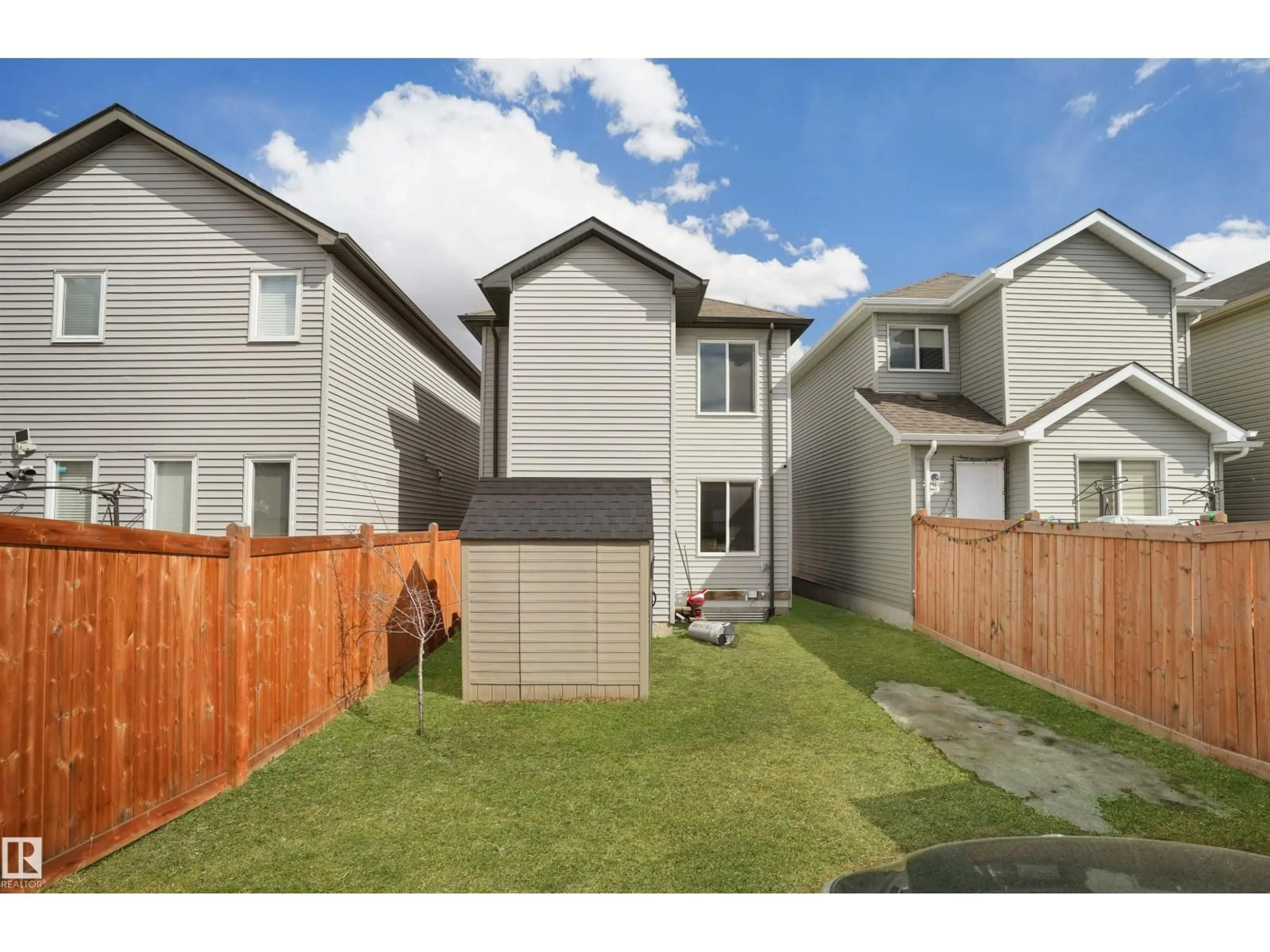 A pic from outside/outdoor area/front of a property/back of a property/a pic from drone, street for NW - 1442 33A ST, Edmonton Alberta T6T0V3