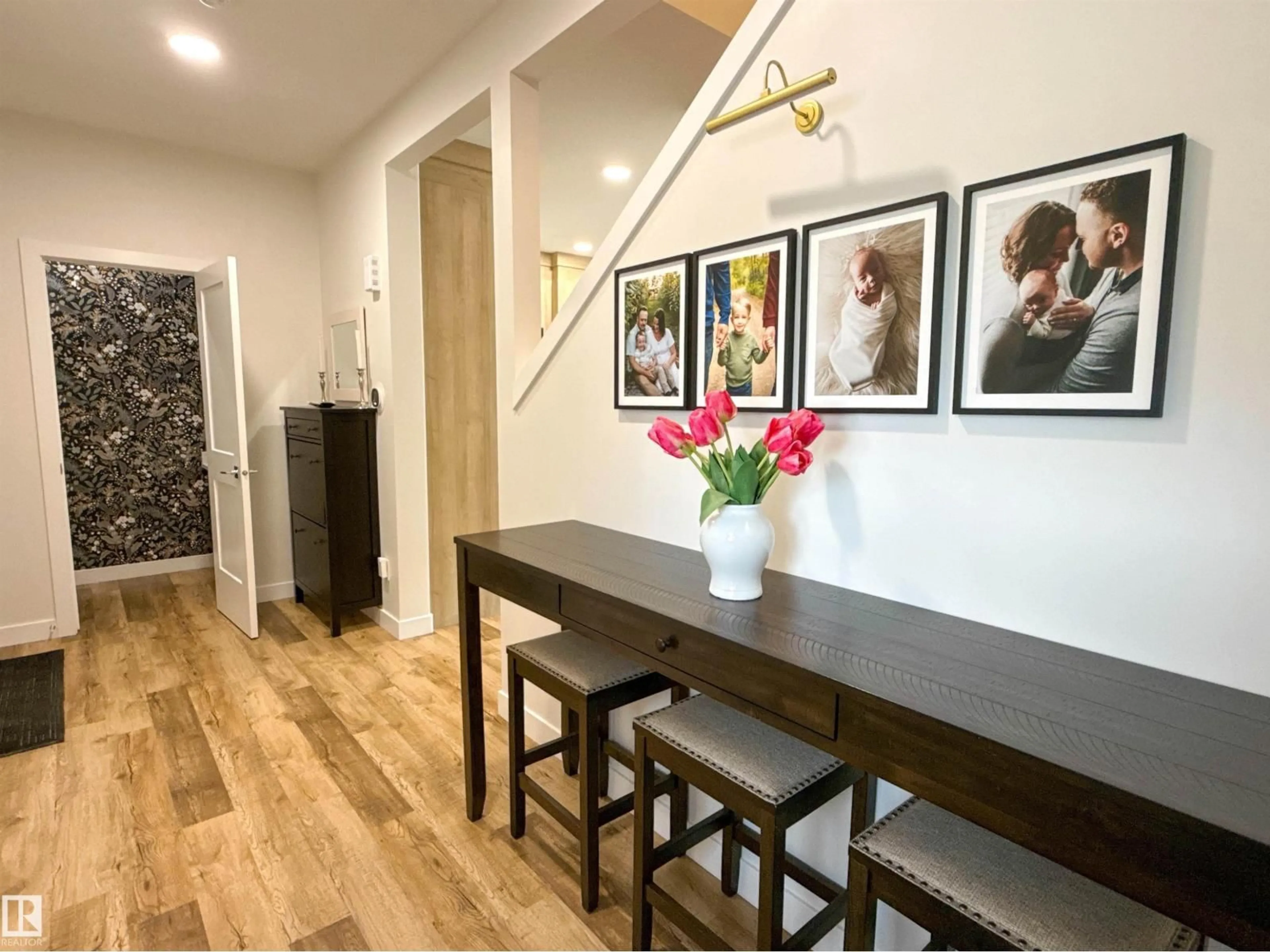 Indoor entryway for 73 WYATT, Fort Saskatchewan Alberta T8L0Y2
