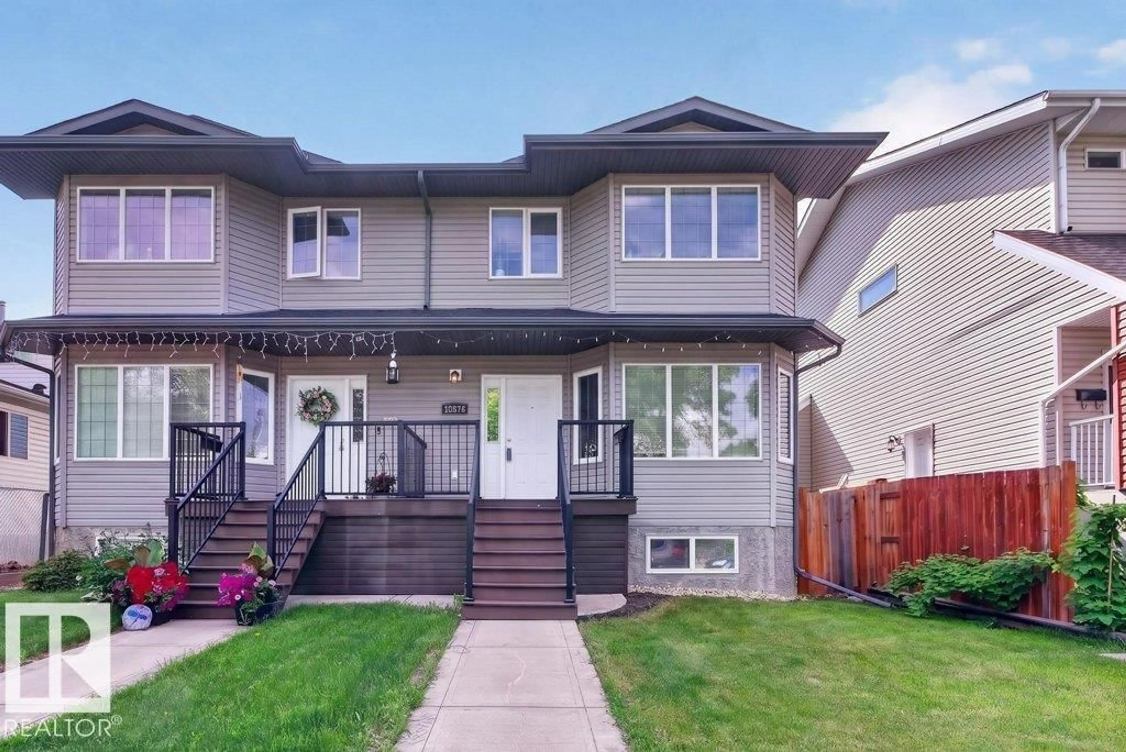 Home with vinyl exterior material, street for 12836 72 ST, Edmonton Alberta T5C0P5