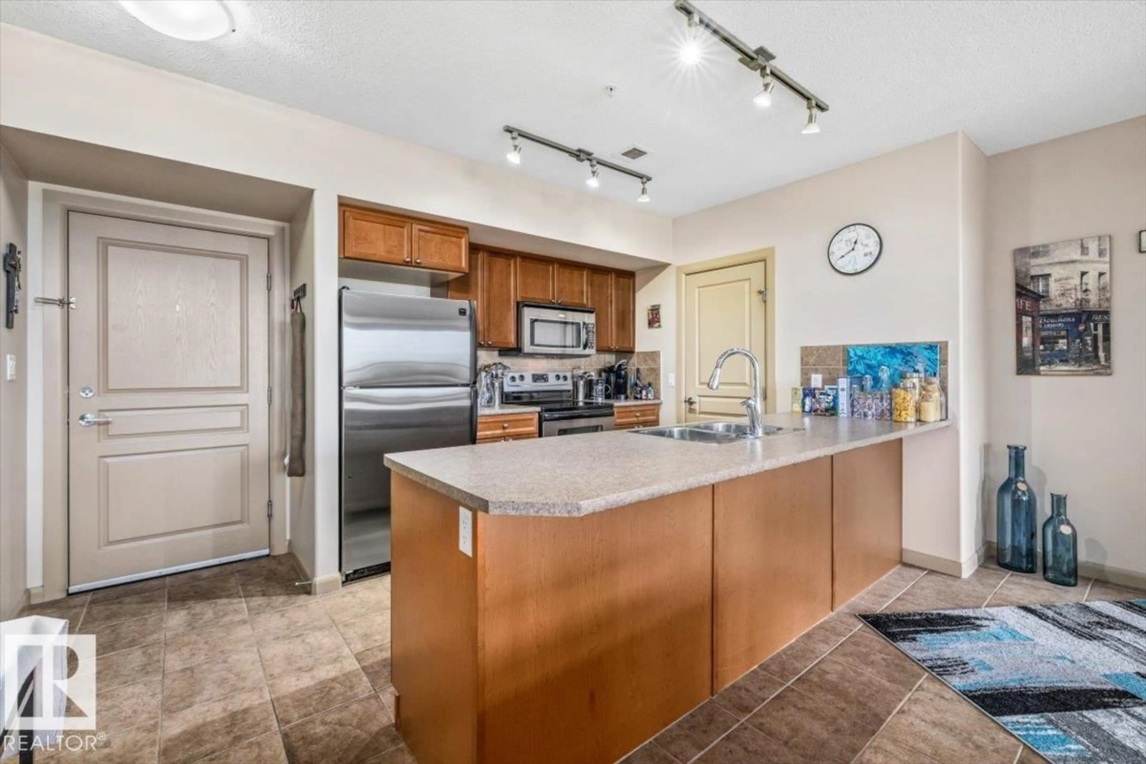 Open concept kitchen, unknown for 319 501 PALISADES WY, Sherwood Park Alberta T8H0H8