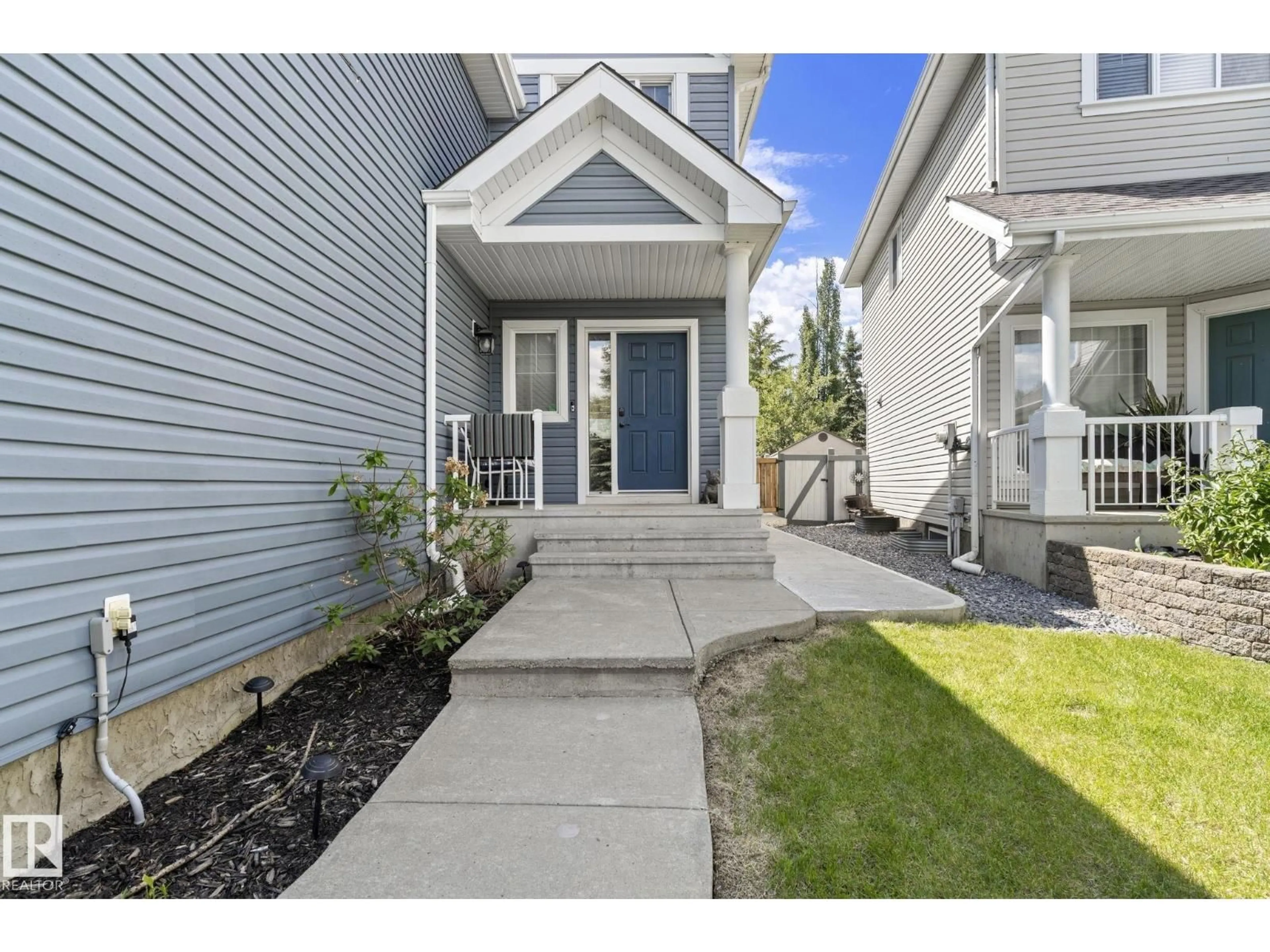 Indoor entryway for SW - 1212 82 ST, Edmonton Alberta T6X1E5