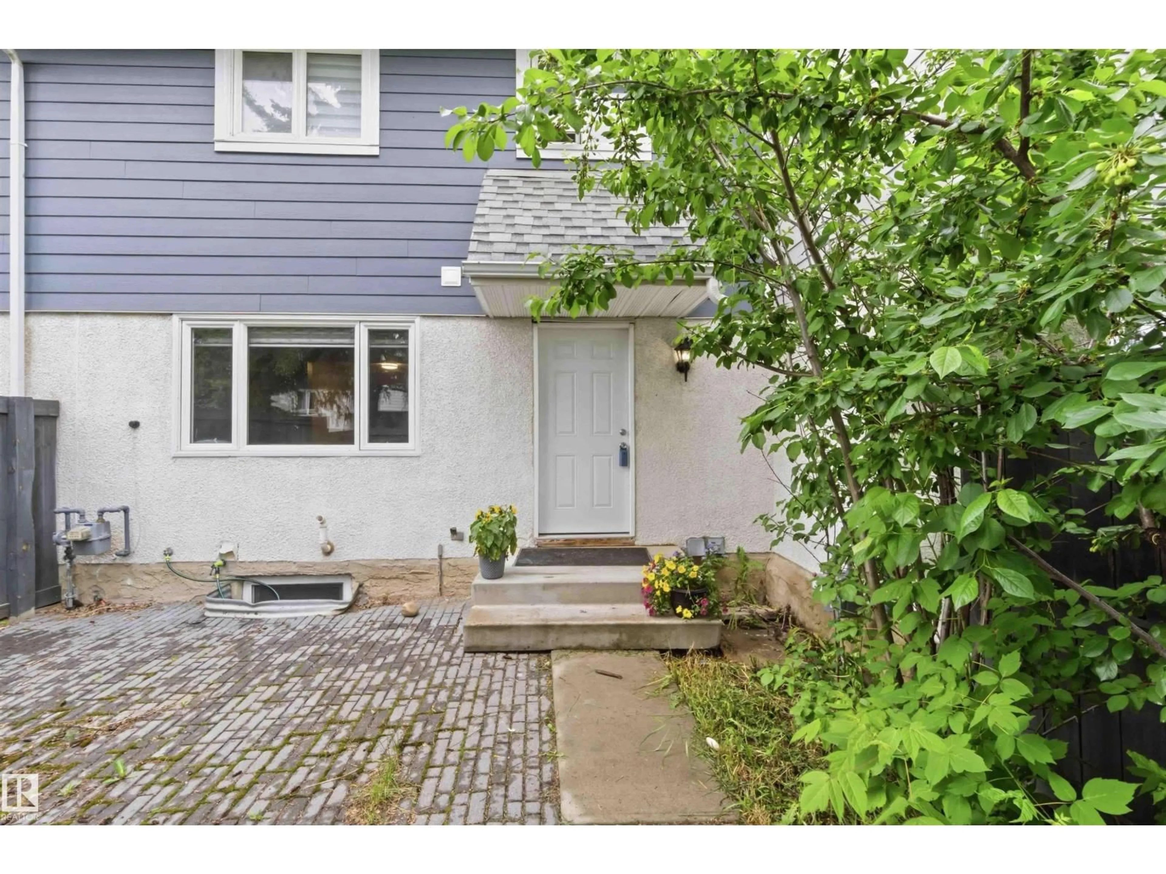 Unknown for 219 CALLINGWOOD TW, Edmonton Alberta T5T1A3